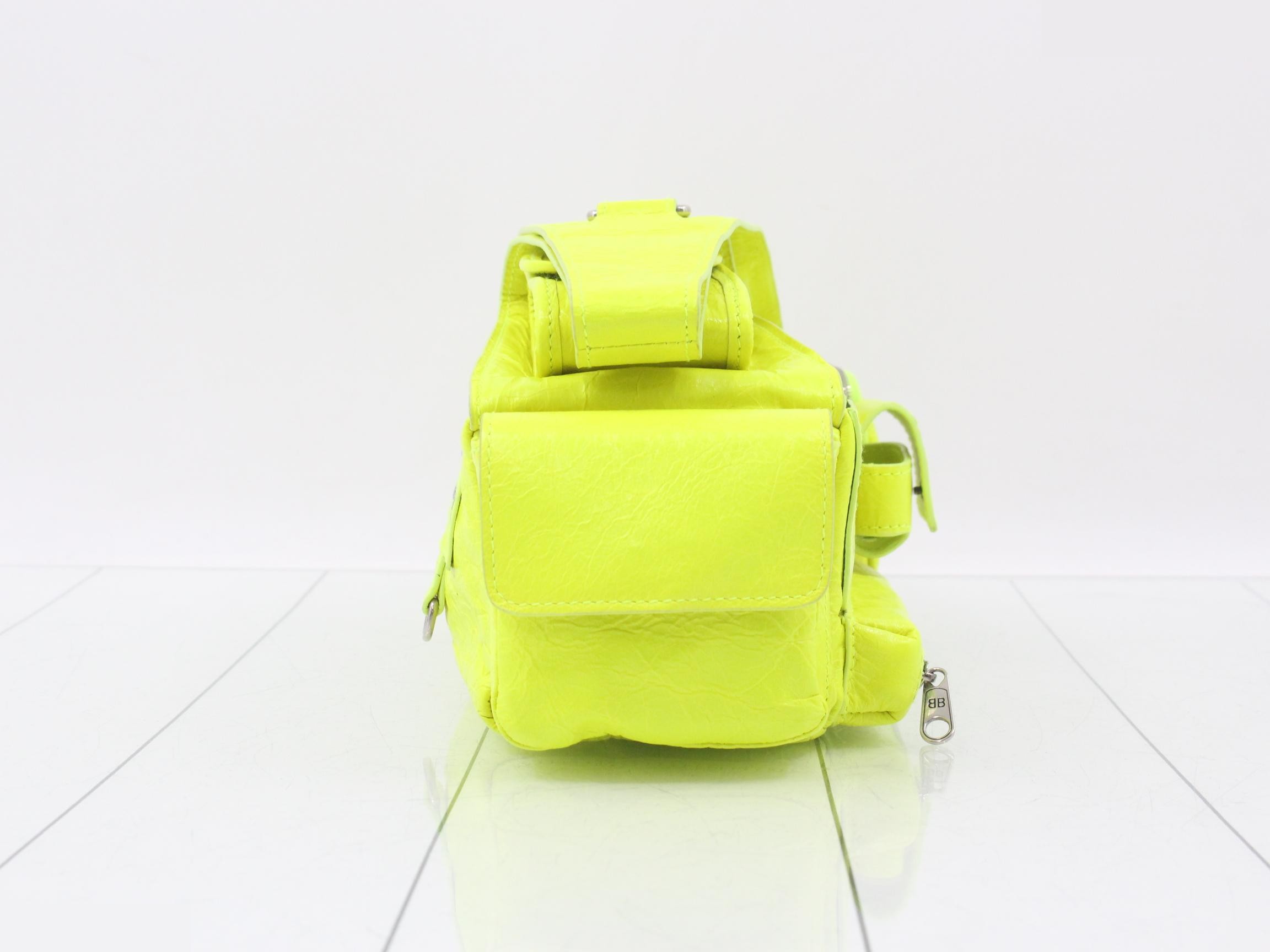 neon yellow superbusy — view 4