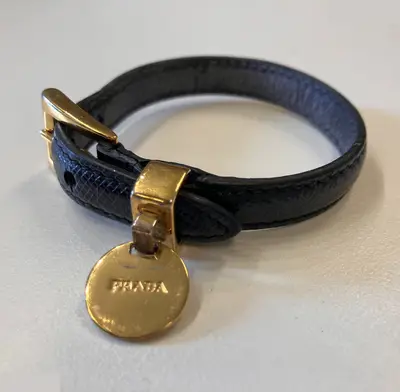 Other lines: Small items, accessories, bracelets, bangles (leather, fabric).