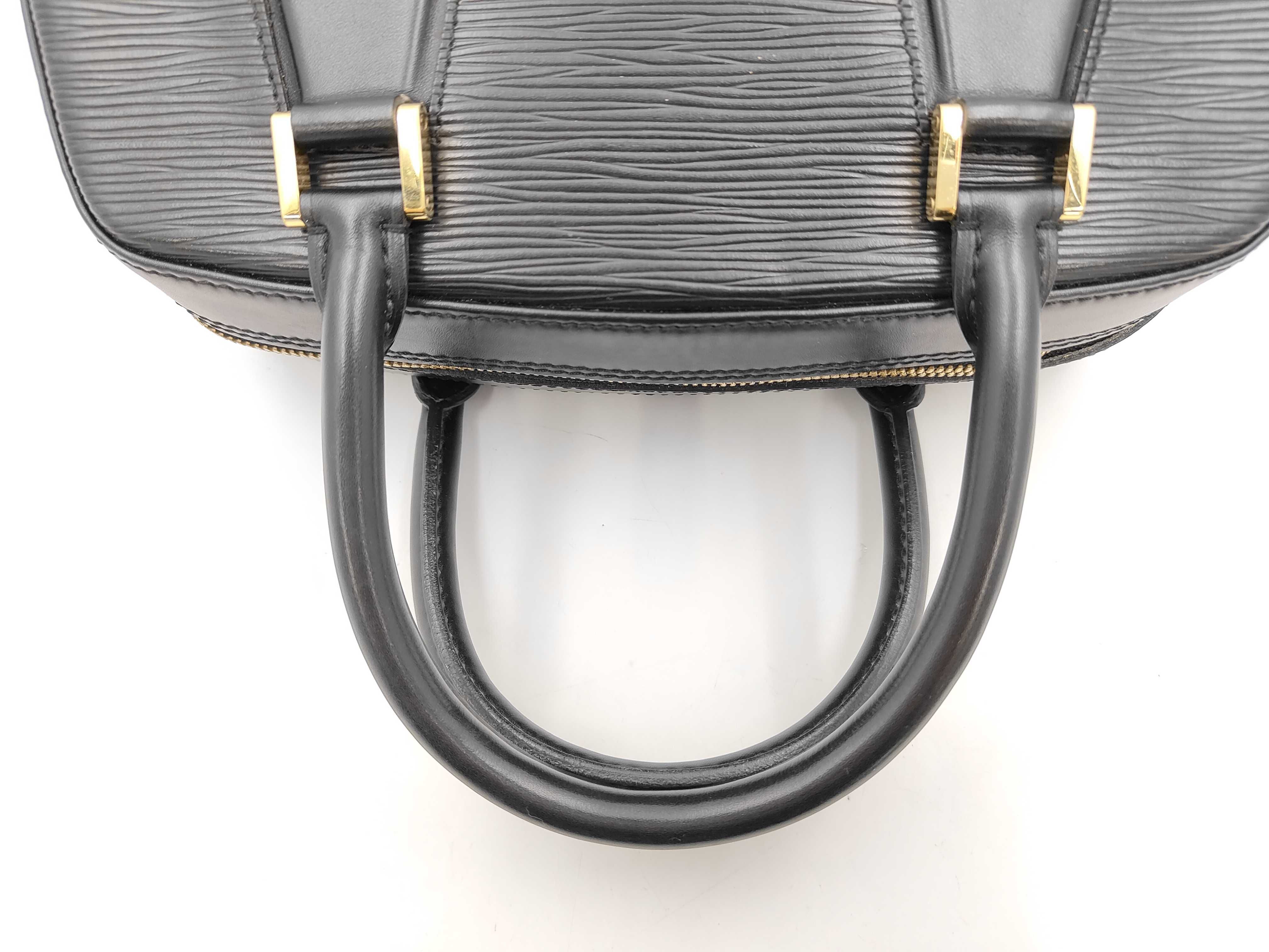 LV handbag — view 3
