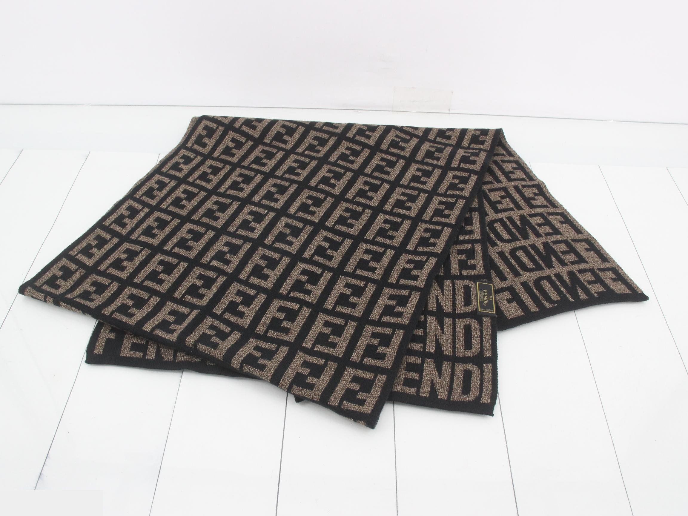 ZUCCA scarf with tag — view 3