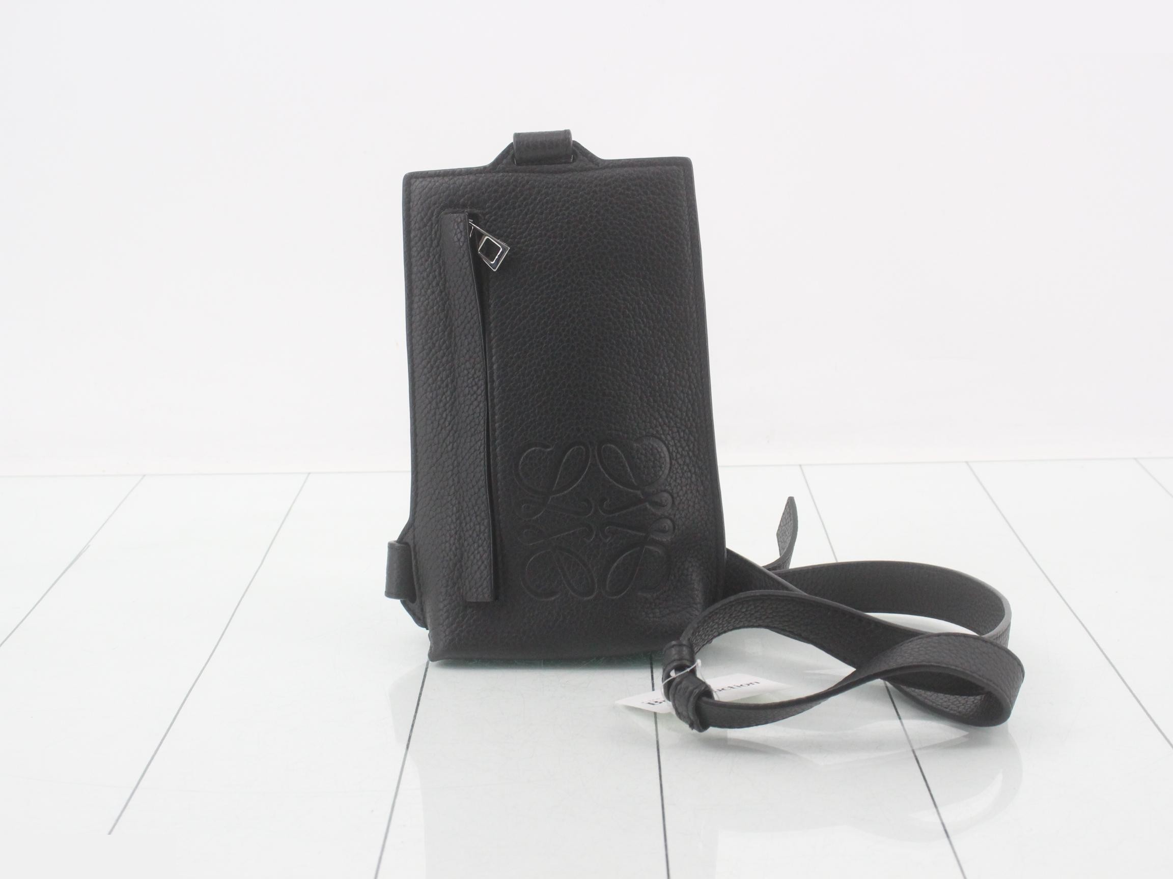 Anagram Vertical T-Pocket Body Bag