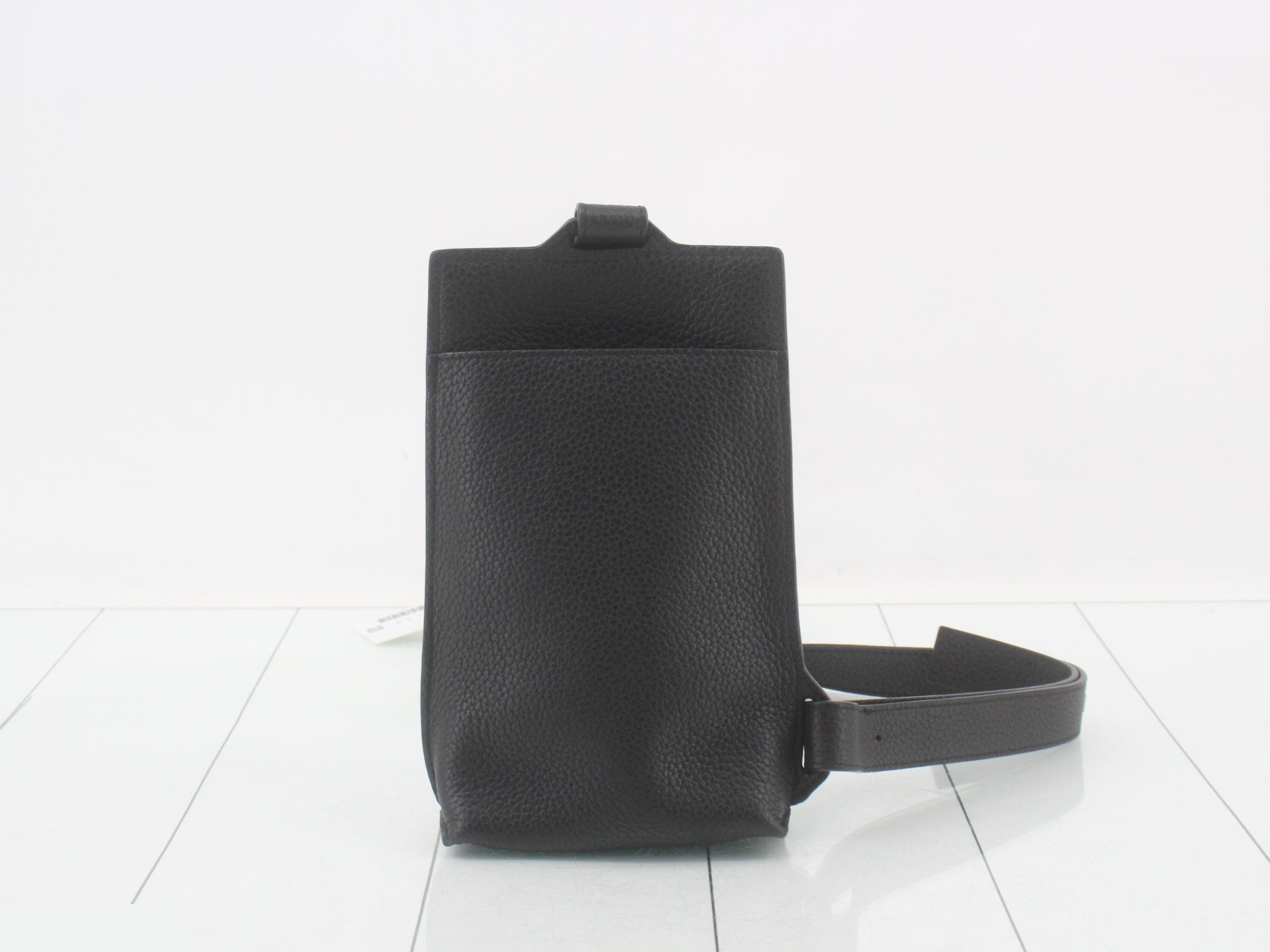 Anagram Vertical T-Pocket Body Bag — view 2