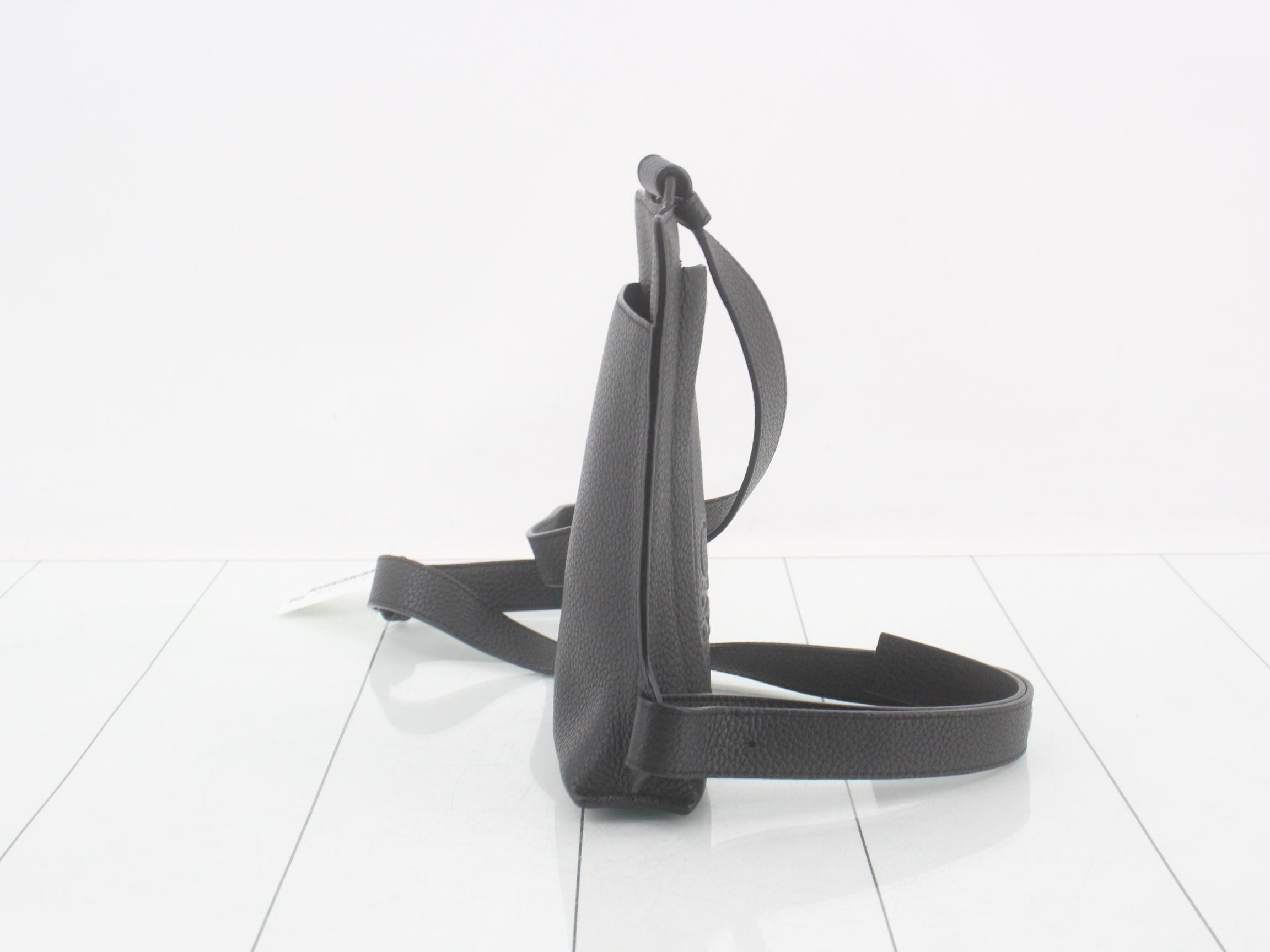 Anagram Vertical T-Pocket Body Bag — view 4