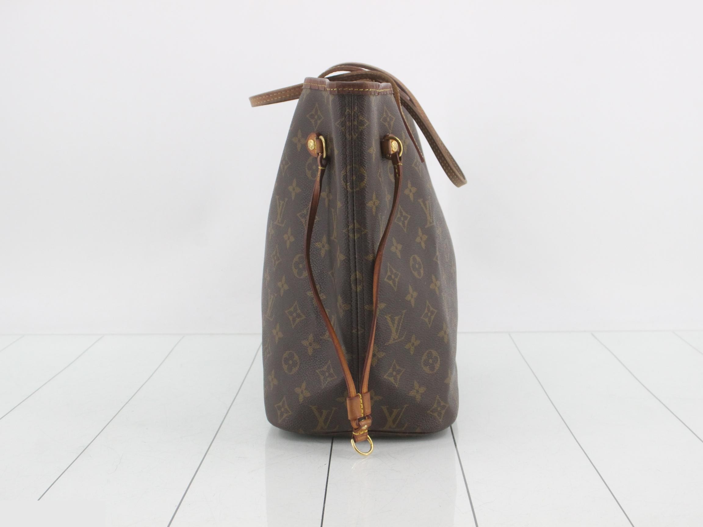 Neverfull MM Monogram Brown Tote Bag — view 3