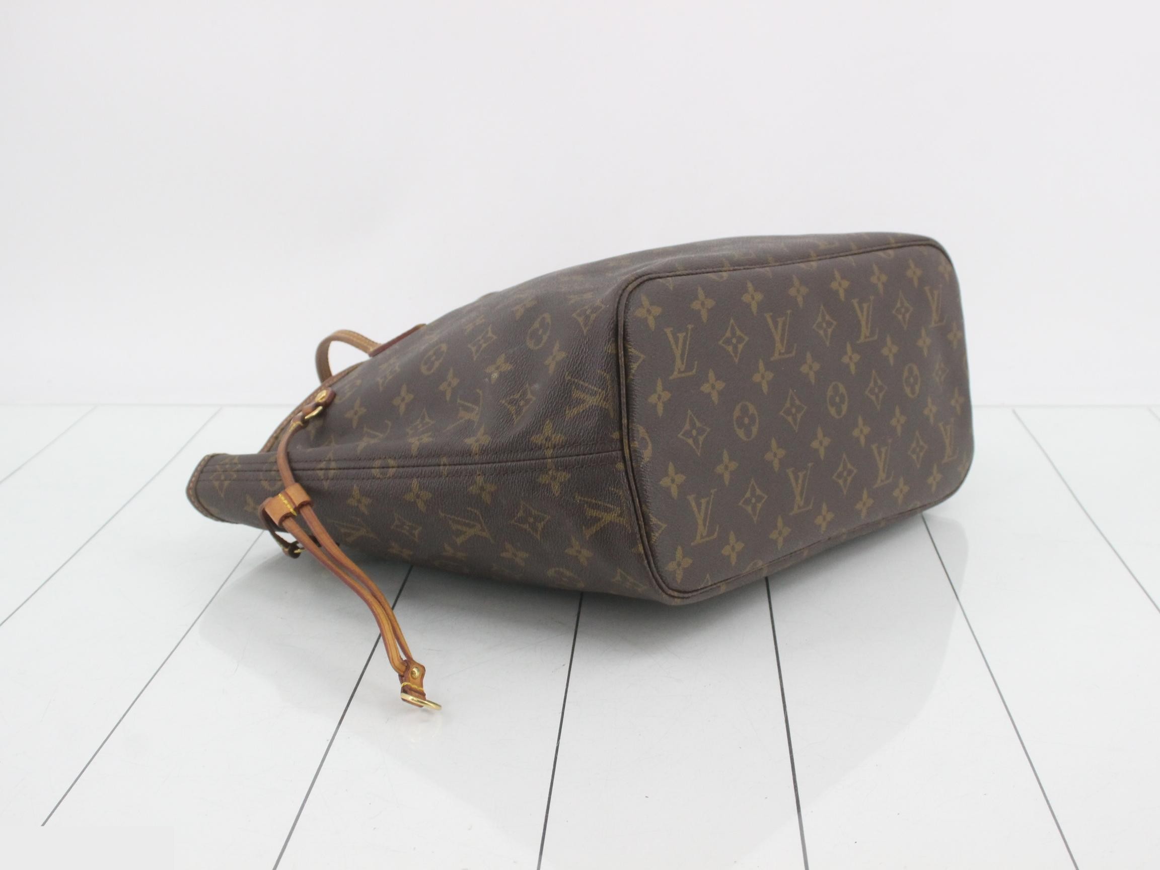 Neverfull MM Monogram Brown Tote Bag — view 5