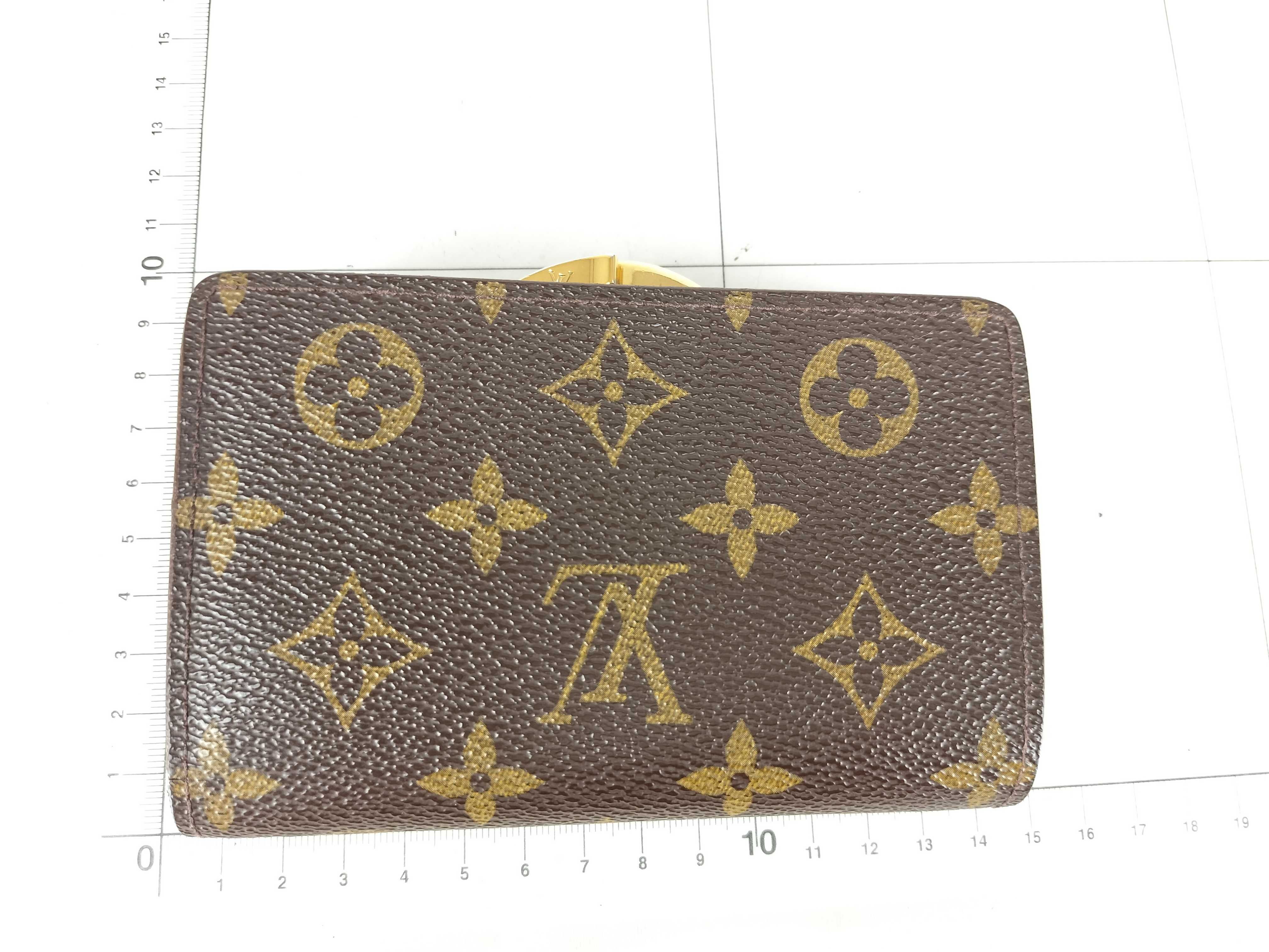 Monogram M61663 Portemonnaie Viennois Clasp Wallet — view 2