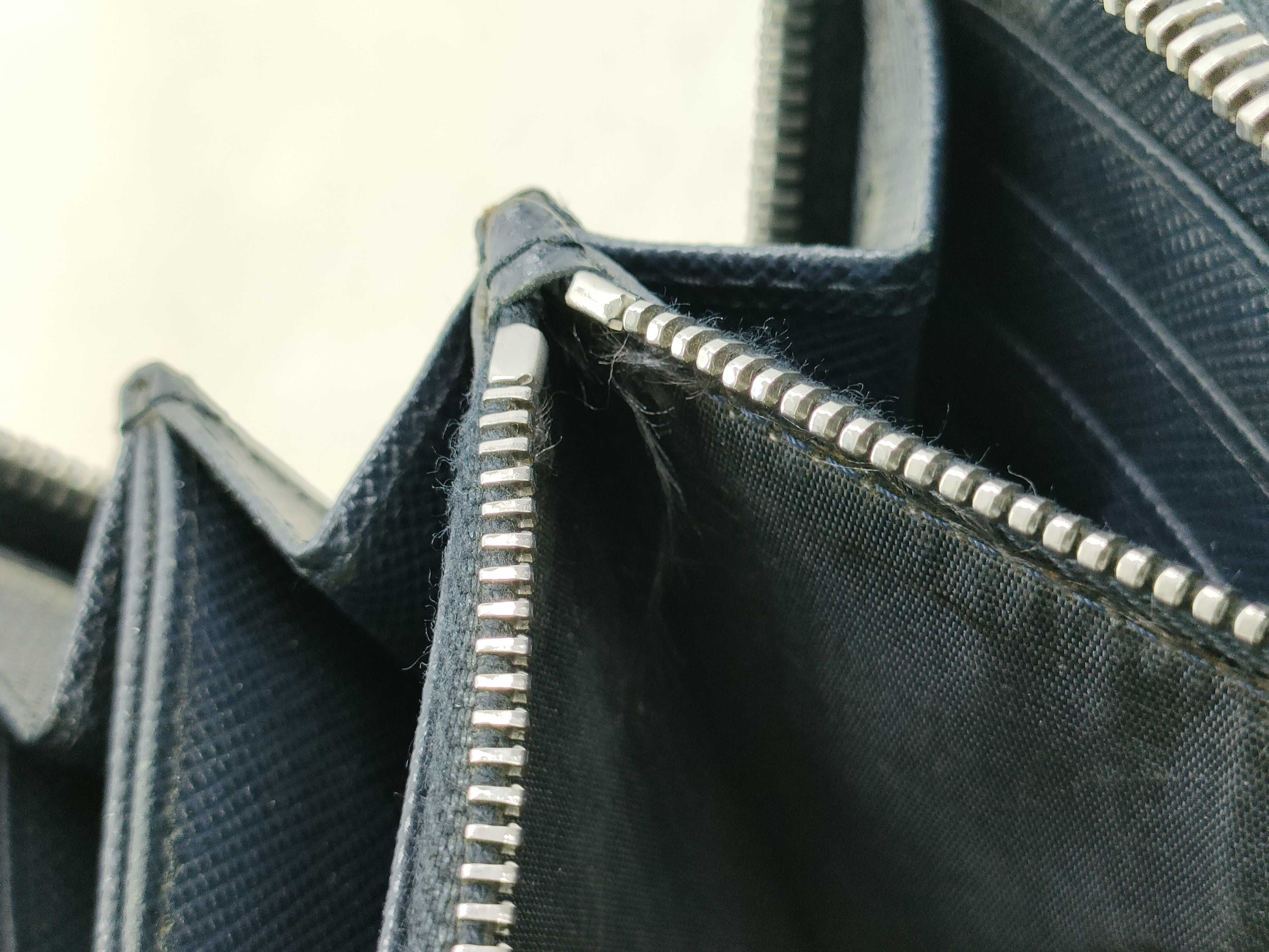 Saffiano Round Zip Wallet — view 11