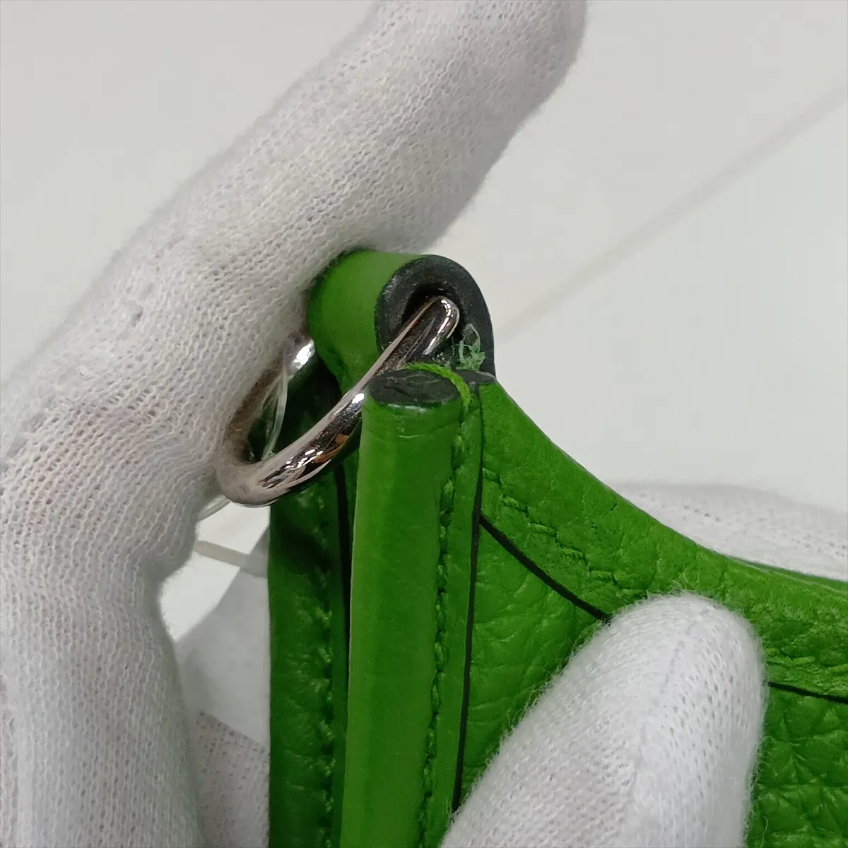 Evelyne 16 TPM Amazon Taurillon Clemence Vert Yucca Silver Hardware W:2024 — view 11
