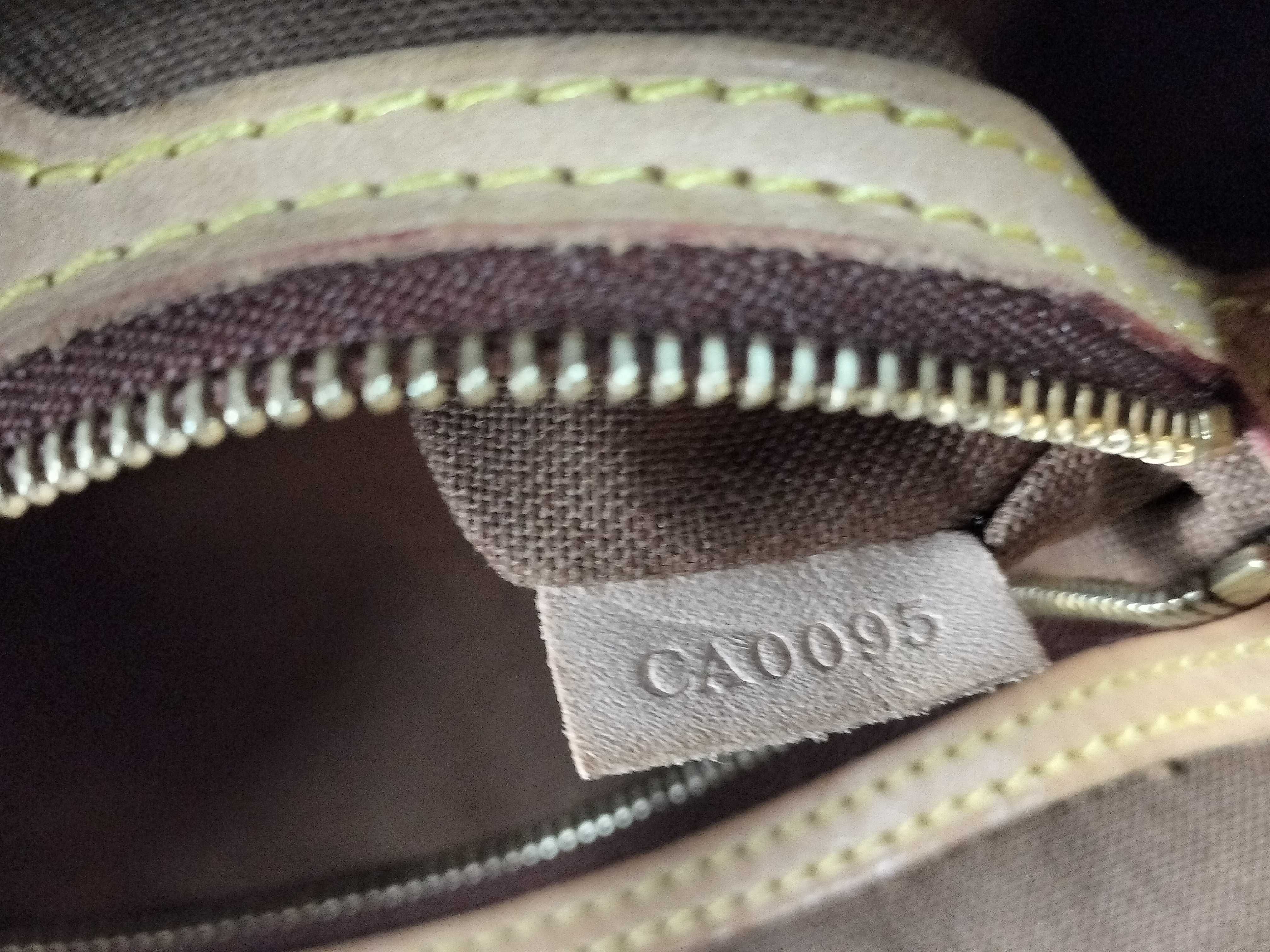 Monogram Louis Vuitton Batignolles Tote Bag — view 13