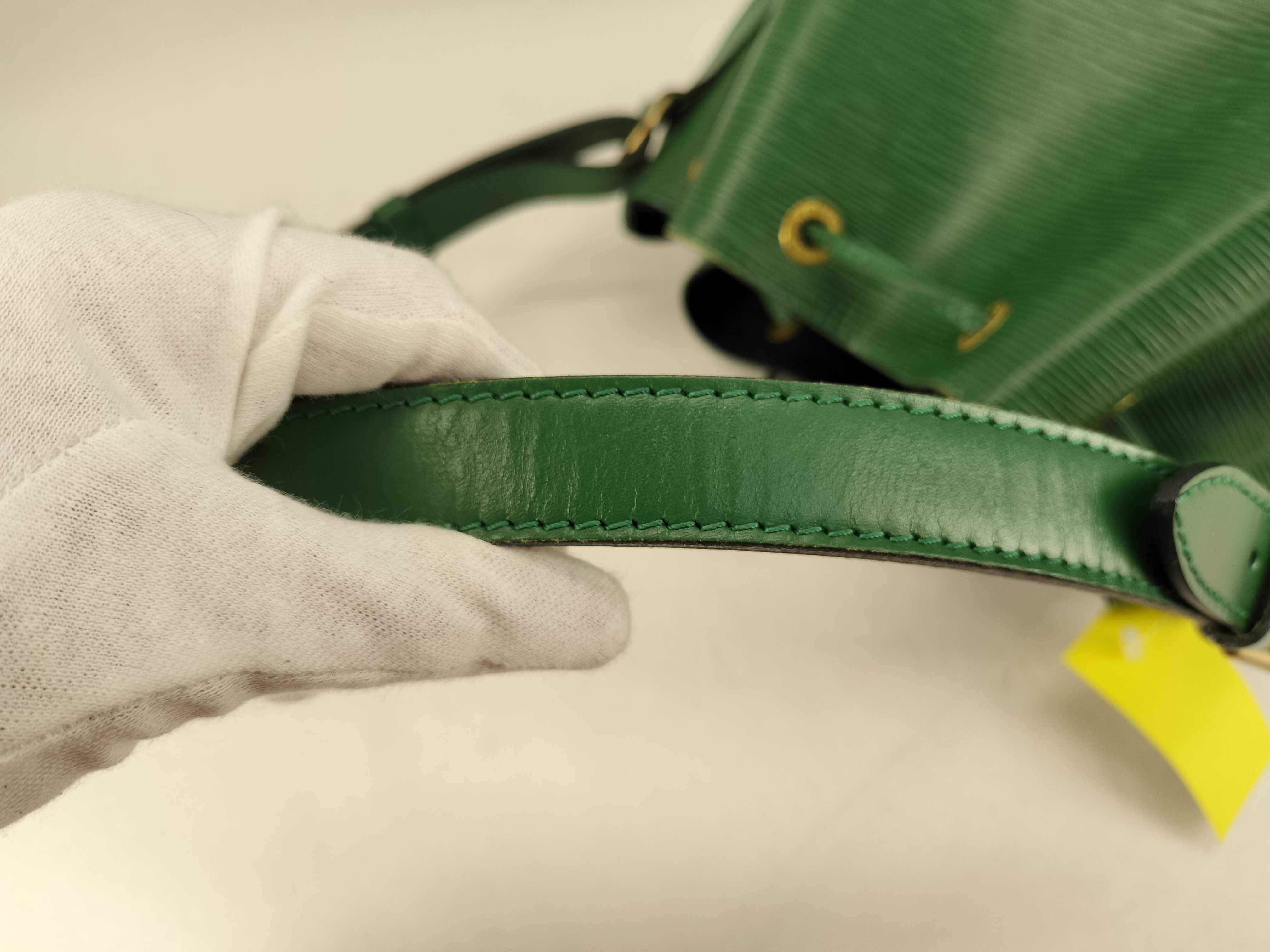 Epi Petit Noé Shoulder Bag — view 4