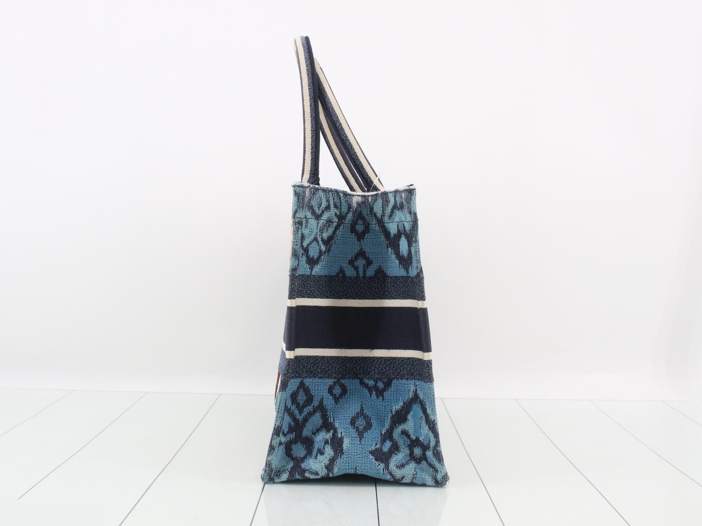 Book Tote Medium Tote Bag — view 4