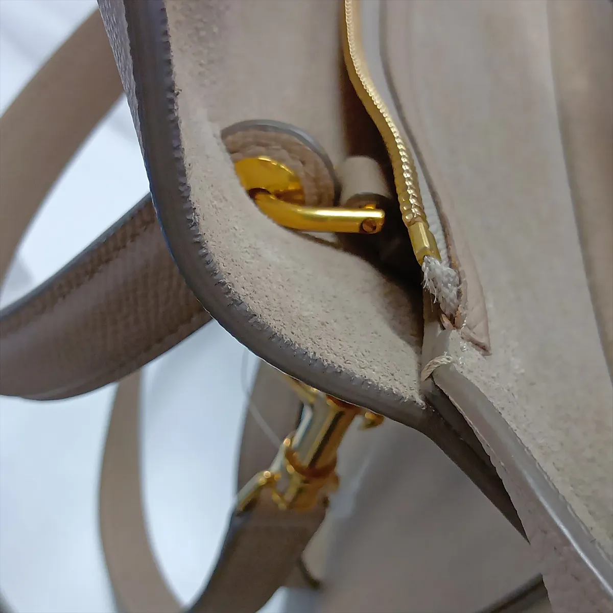 Belt Bag Mini Leather 2-Way Handbag Beige — view 13