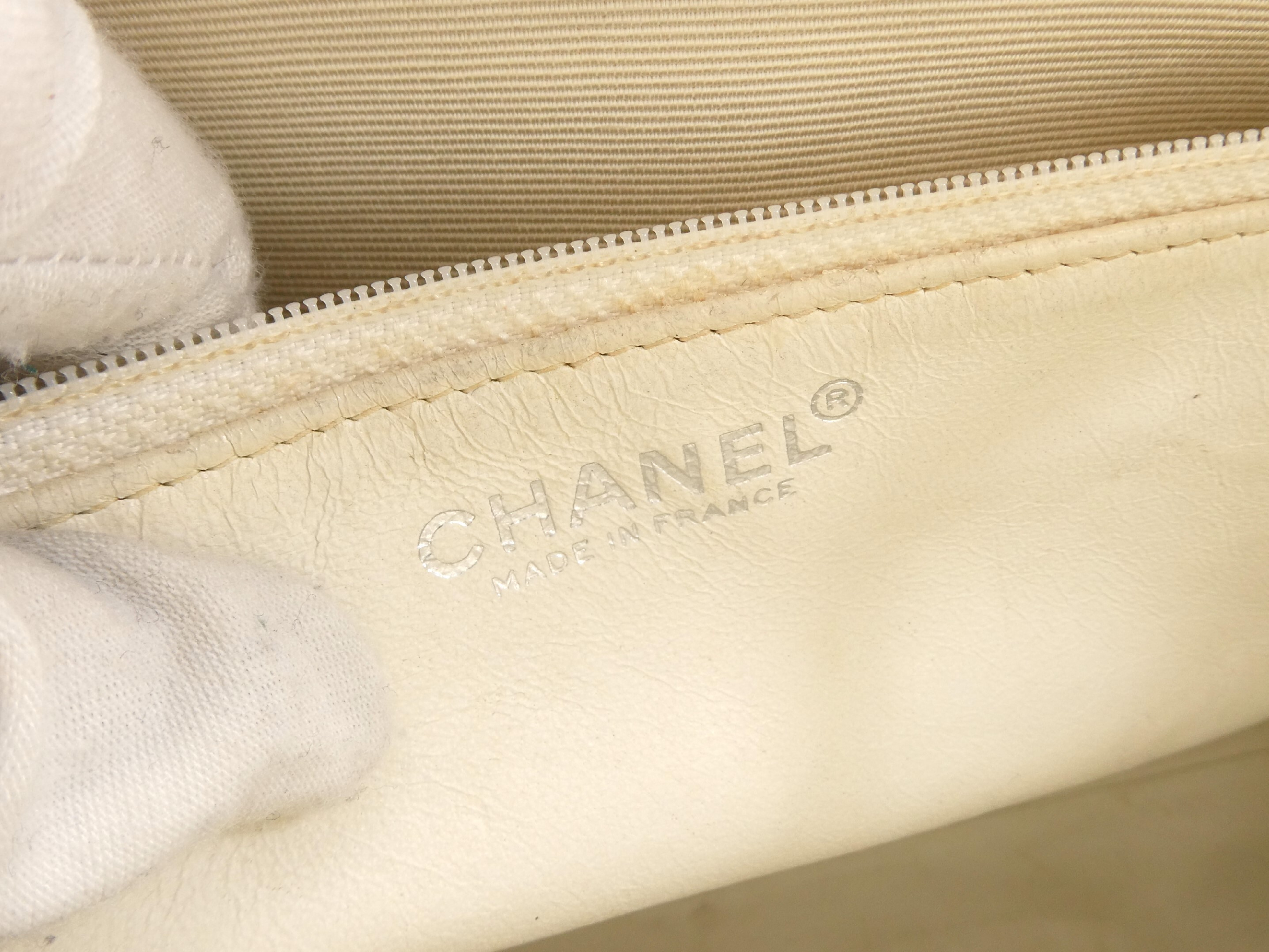 Coco Mark Caviar Skin Chain Tote Bag — view 8