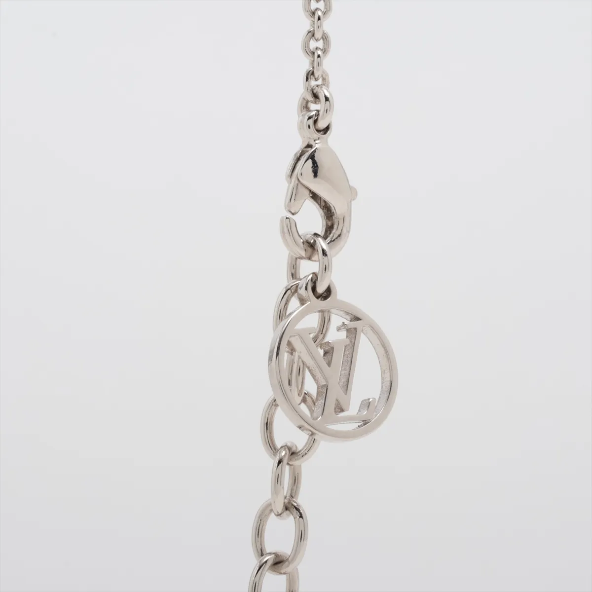 M63197 Essential V Necklace LE1254, GP Silver, with — view 3