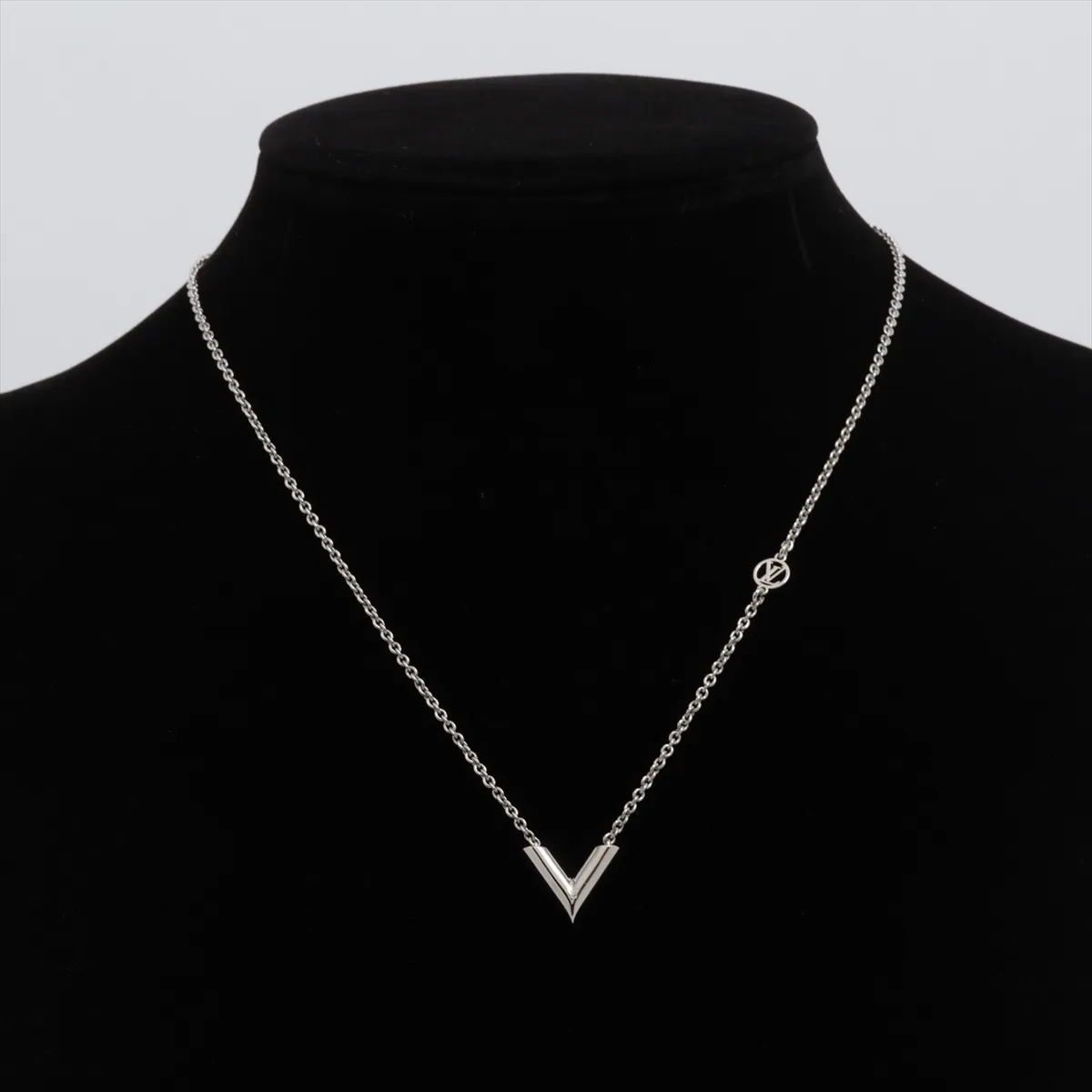 M63197 Essential V Necklace LE1254, GP Silver, with — view 5