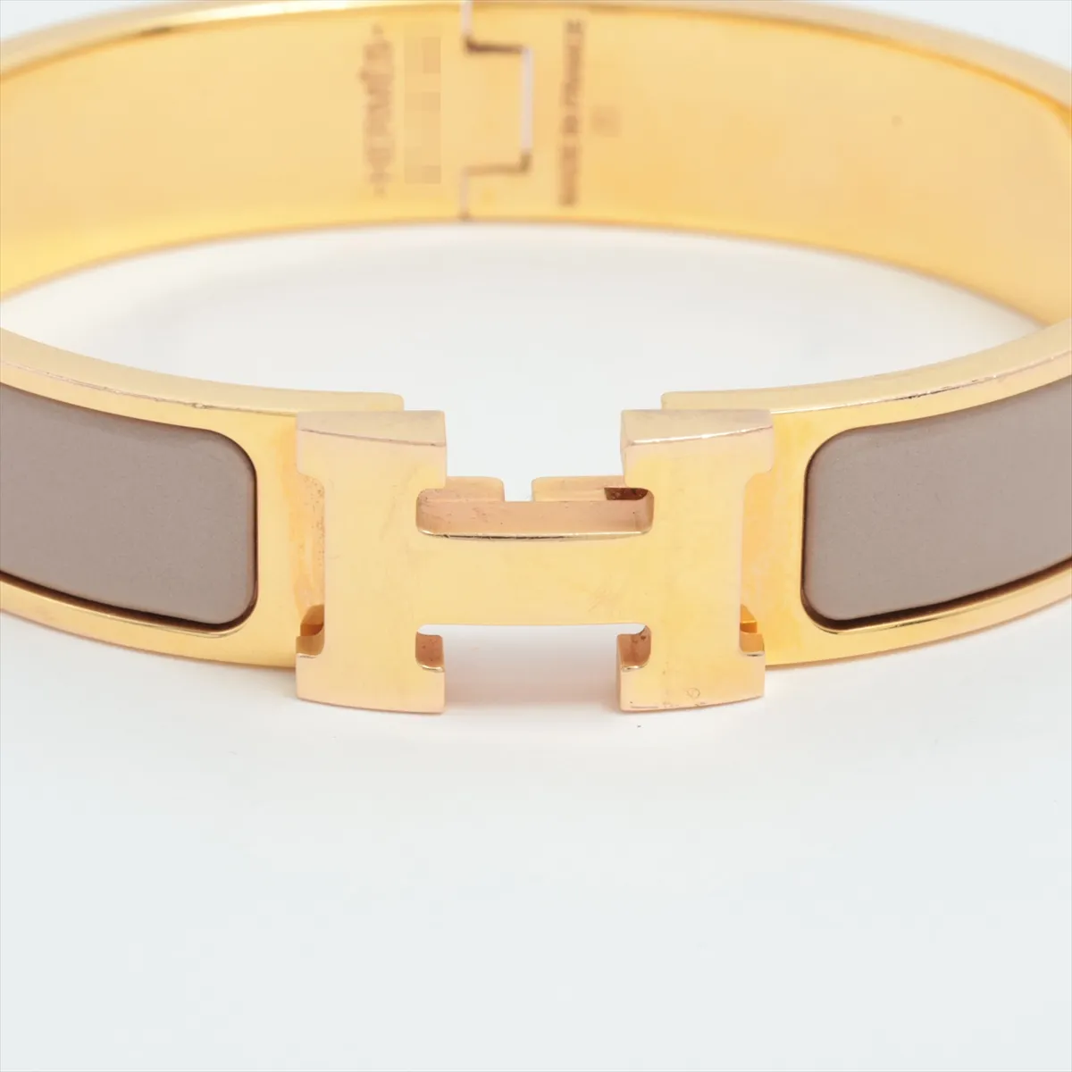 Clic Clac H Bangle Bracelet GP x Enamel Greige x Gold — view 3
