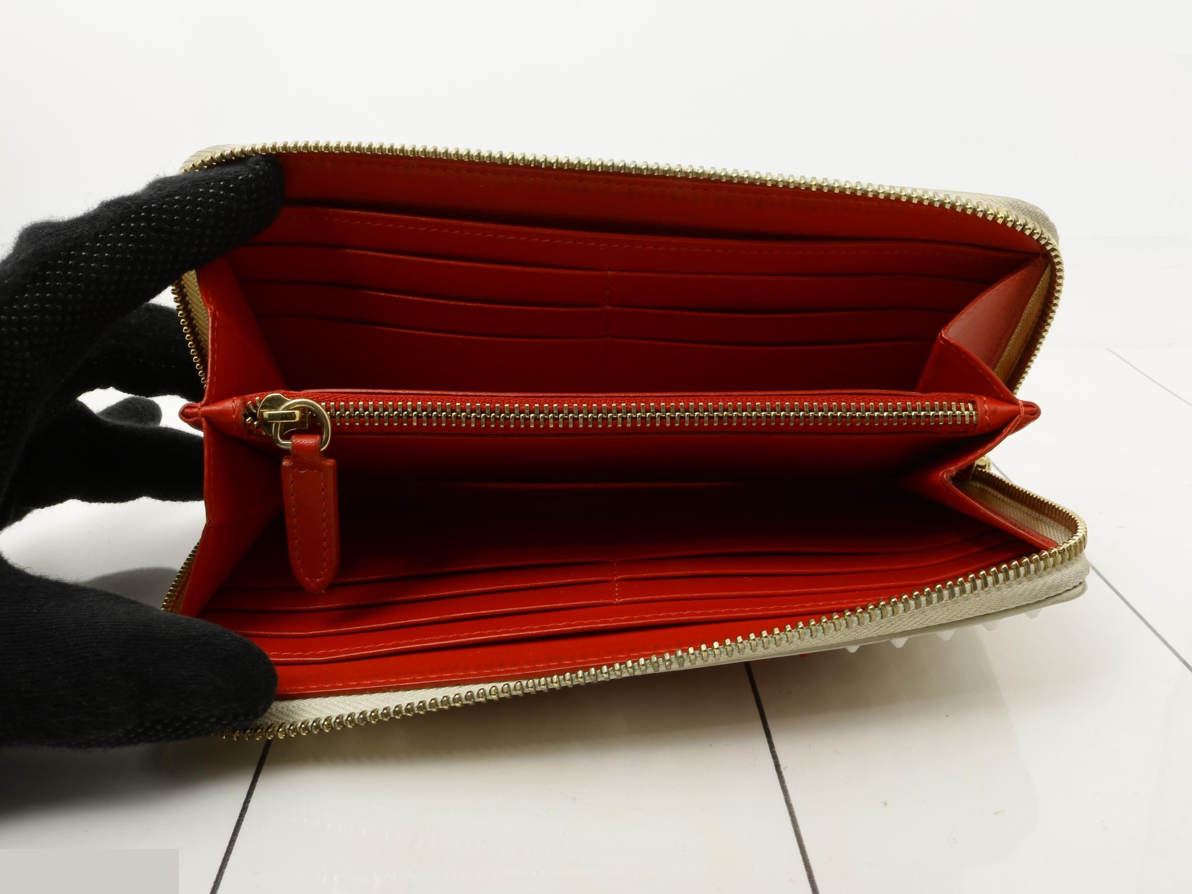 Panettone Studded Round Zipper Long Wallet - Valentine's Day Limited Edition — view 4