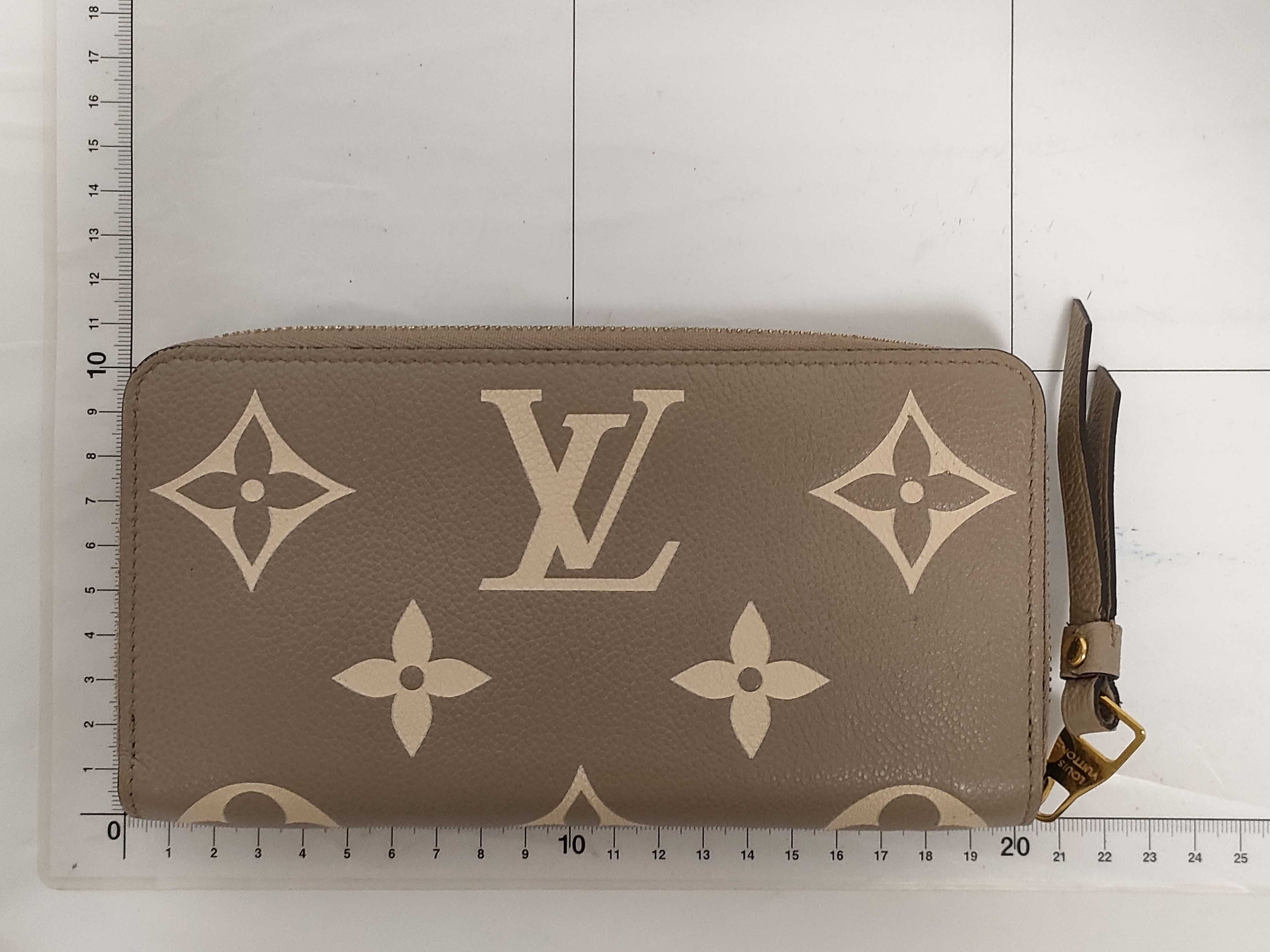 Bicolor Monogram Empreinte Zippy Wallet M69794 — view 2