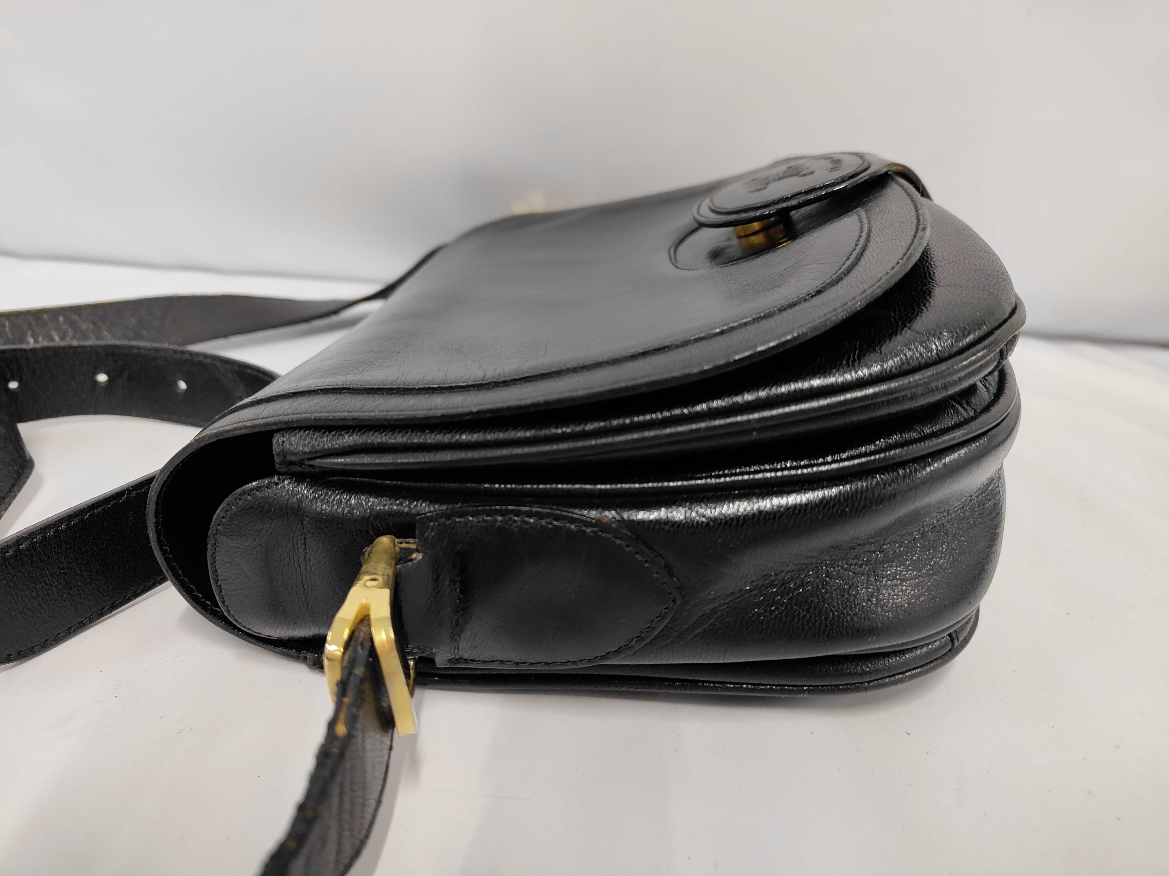 Triomphe Shoulder Bag — view 8