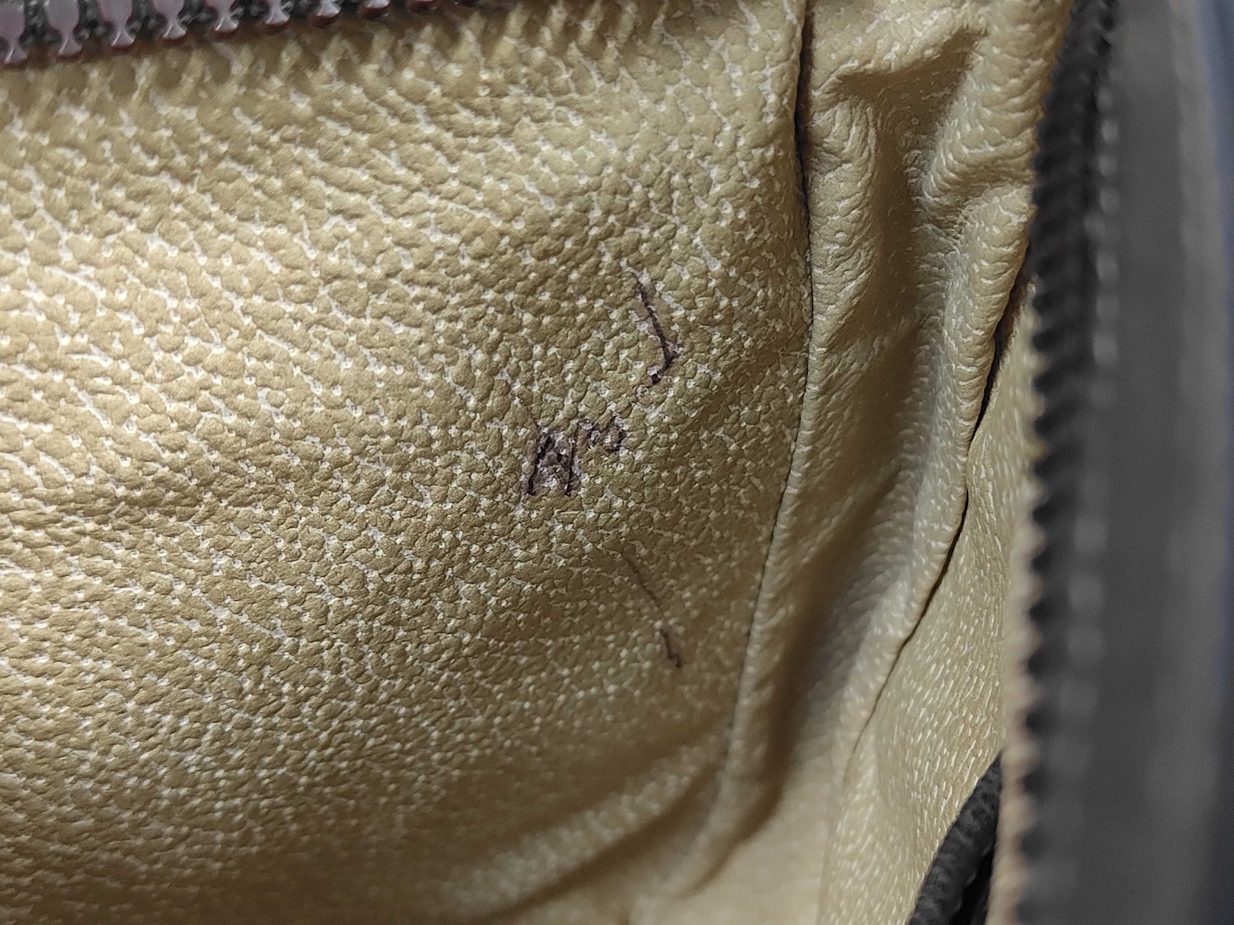 Sherry Line Shoulder Bag — view 9