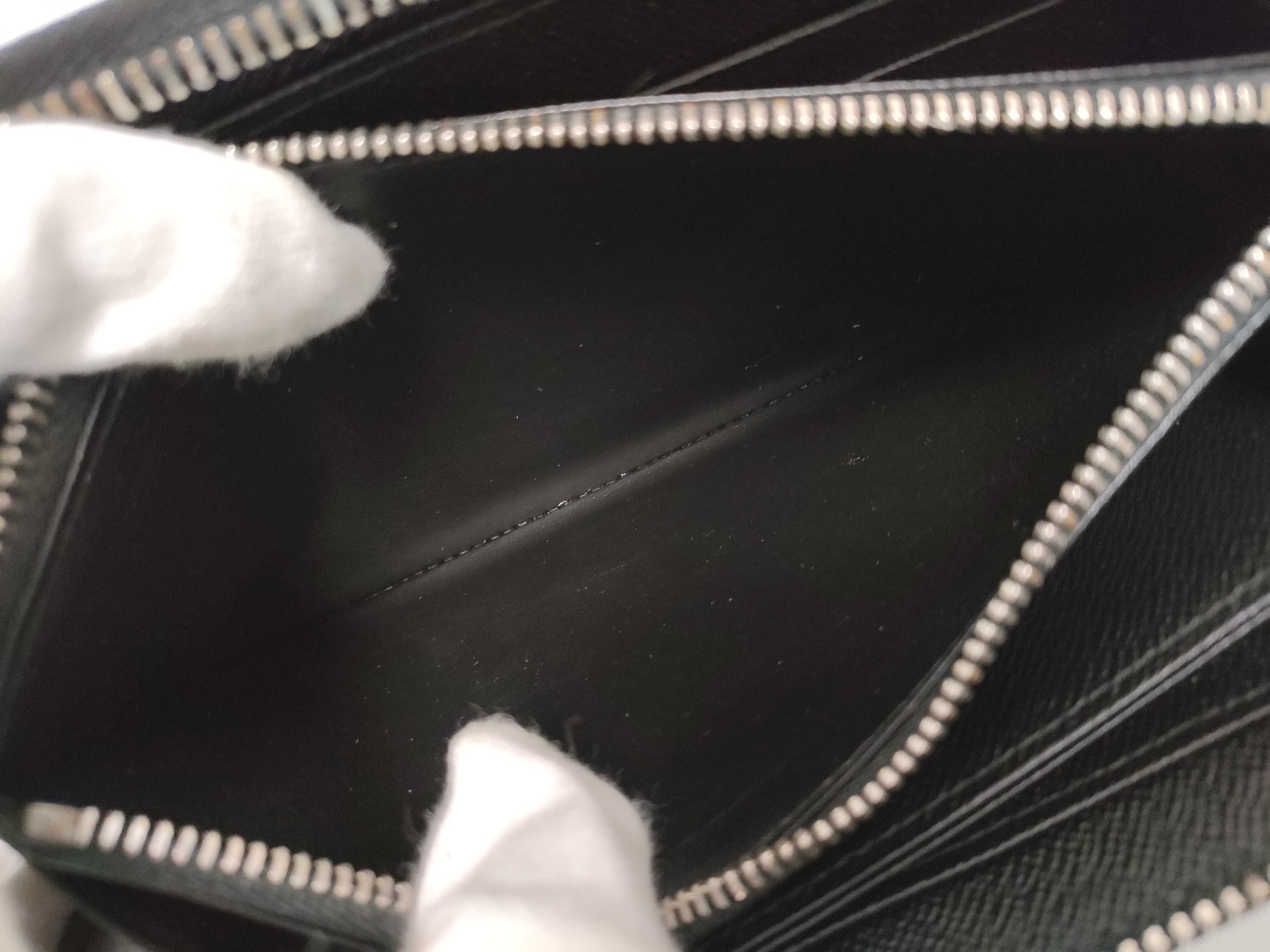 Epi Zippy Wallet Long Wallet Black Serial Number Wallet — view 8
