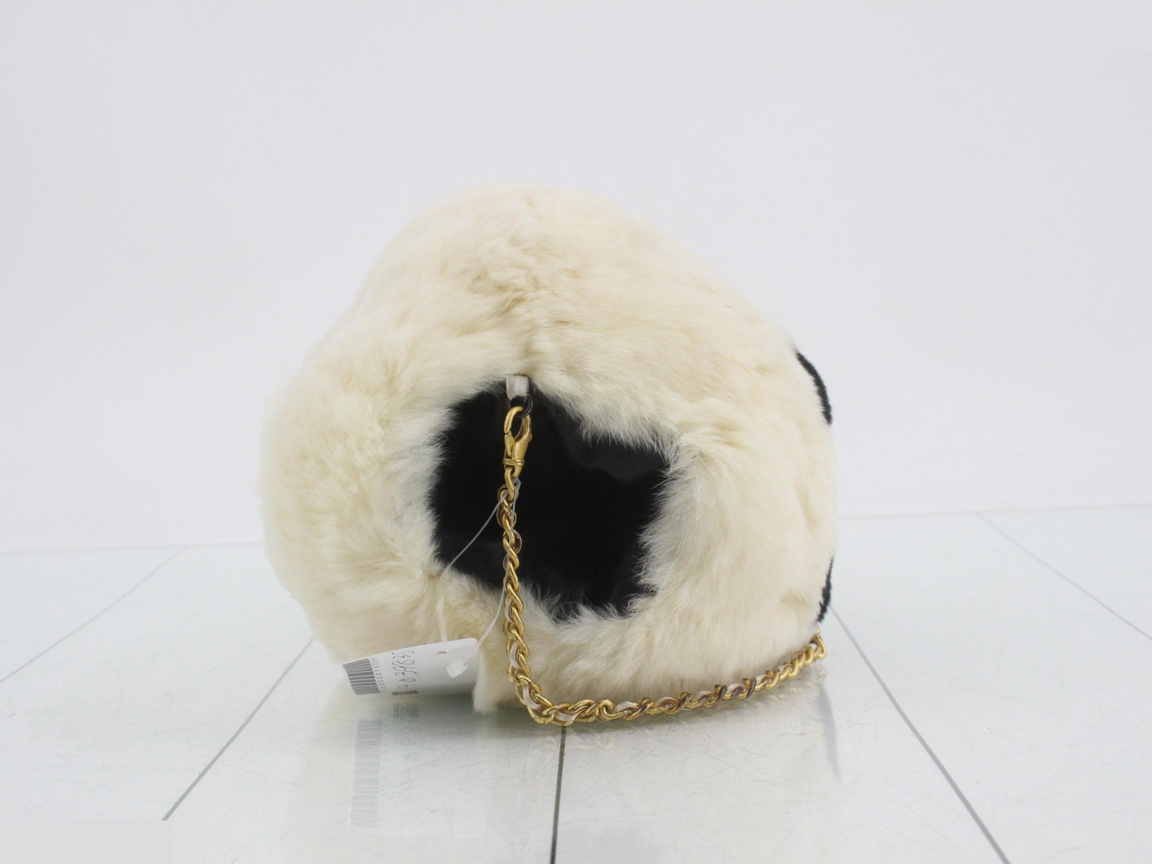 Lapin — view 4