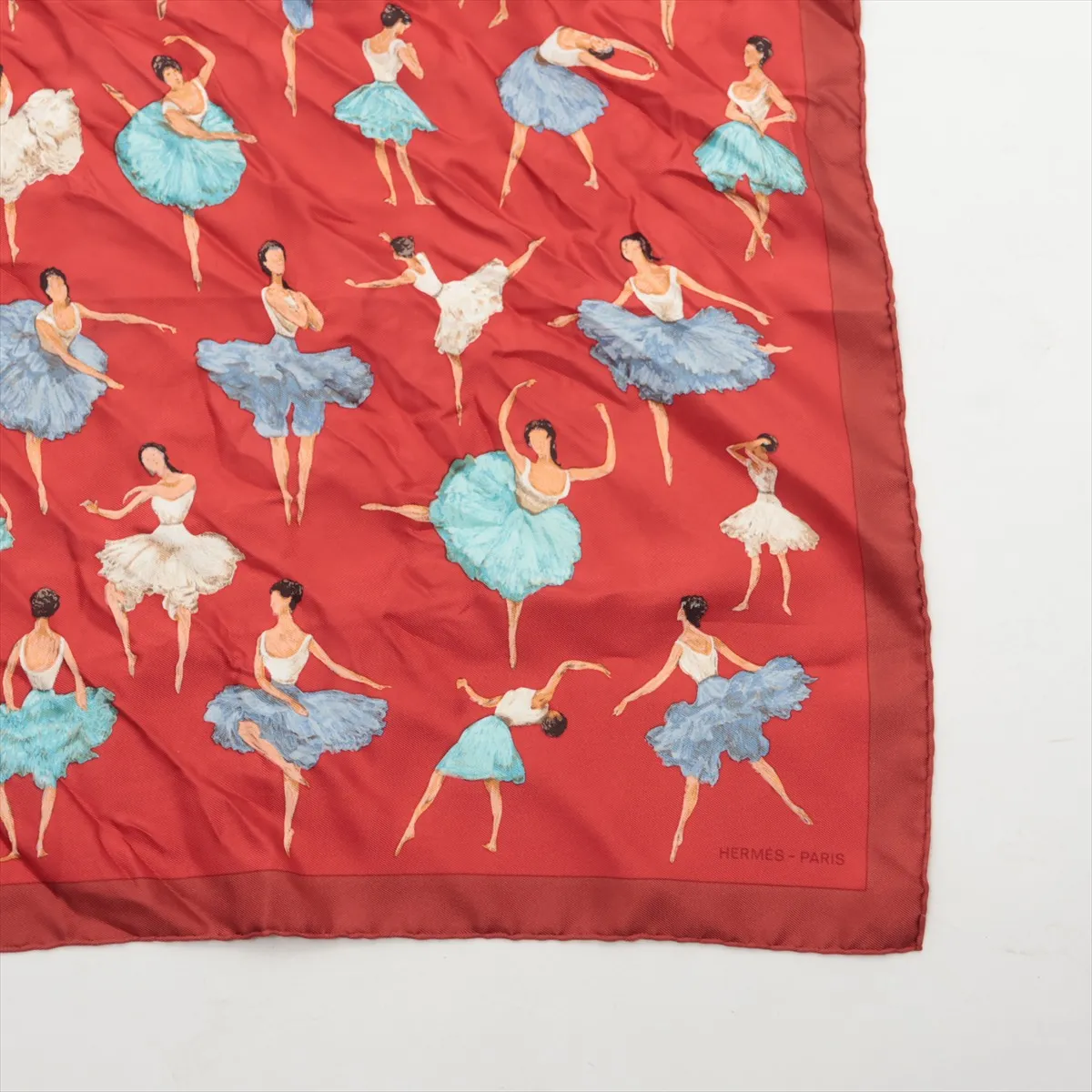 Carre 45 Scarf, Silk, Red. Shows signs of wear, — view 4