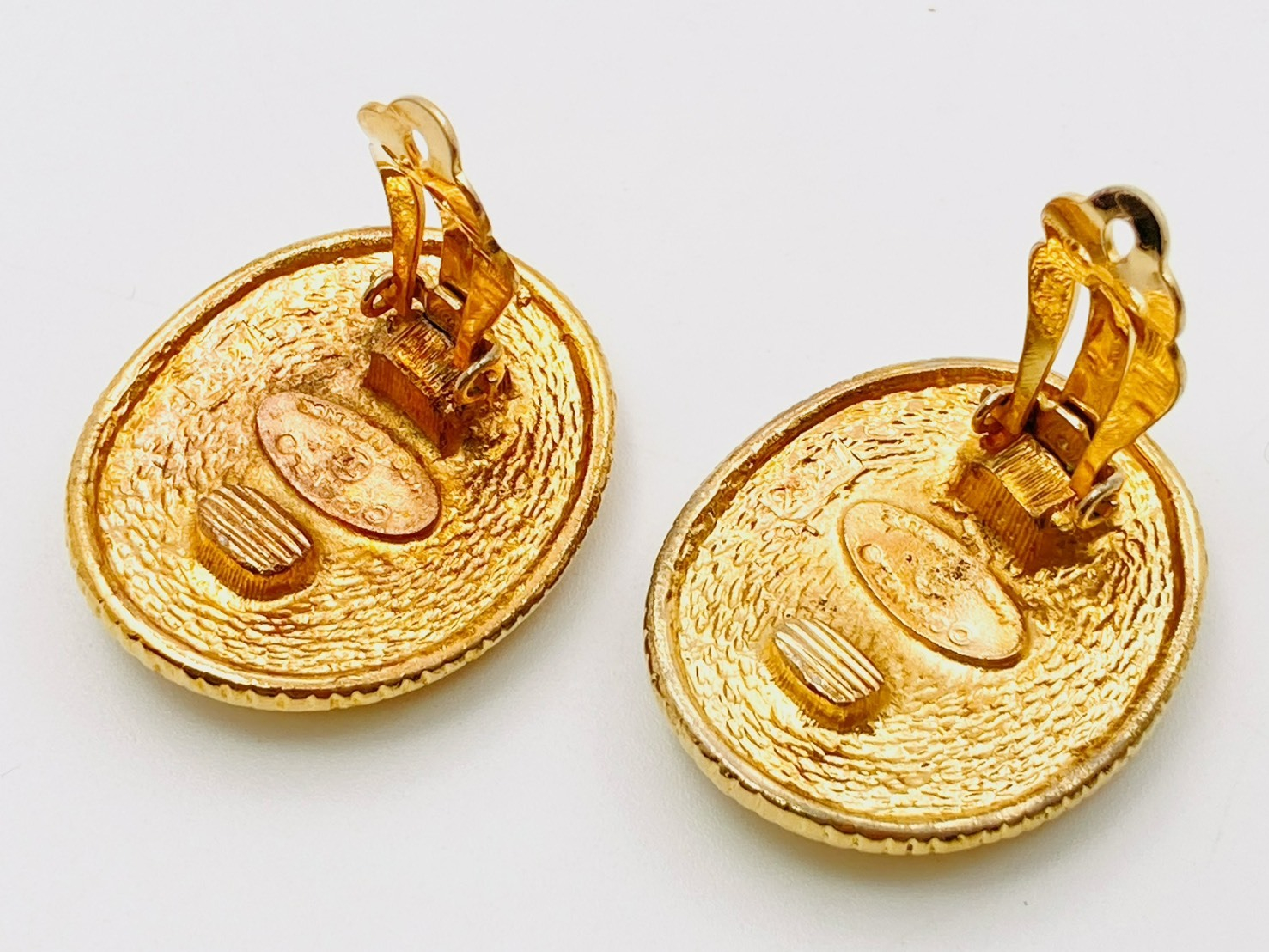 Angel Oval Earrings (with comments, item number 2321) — view 3