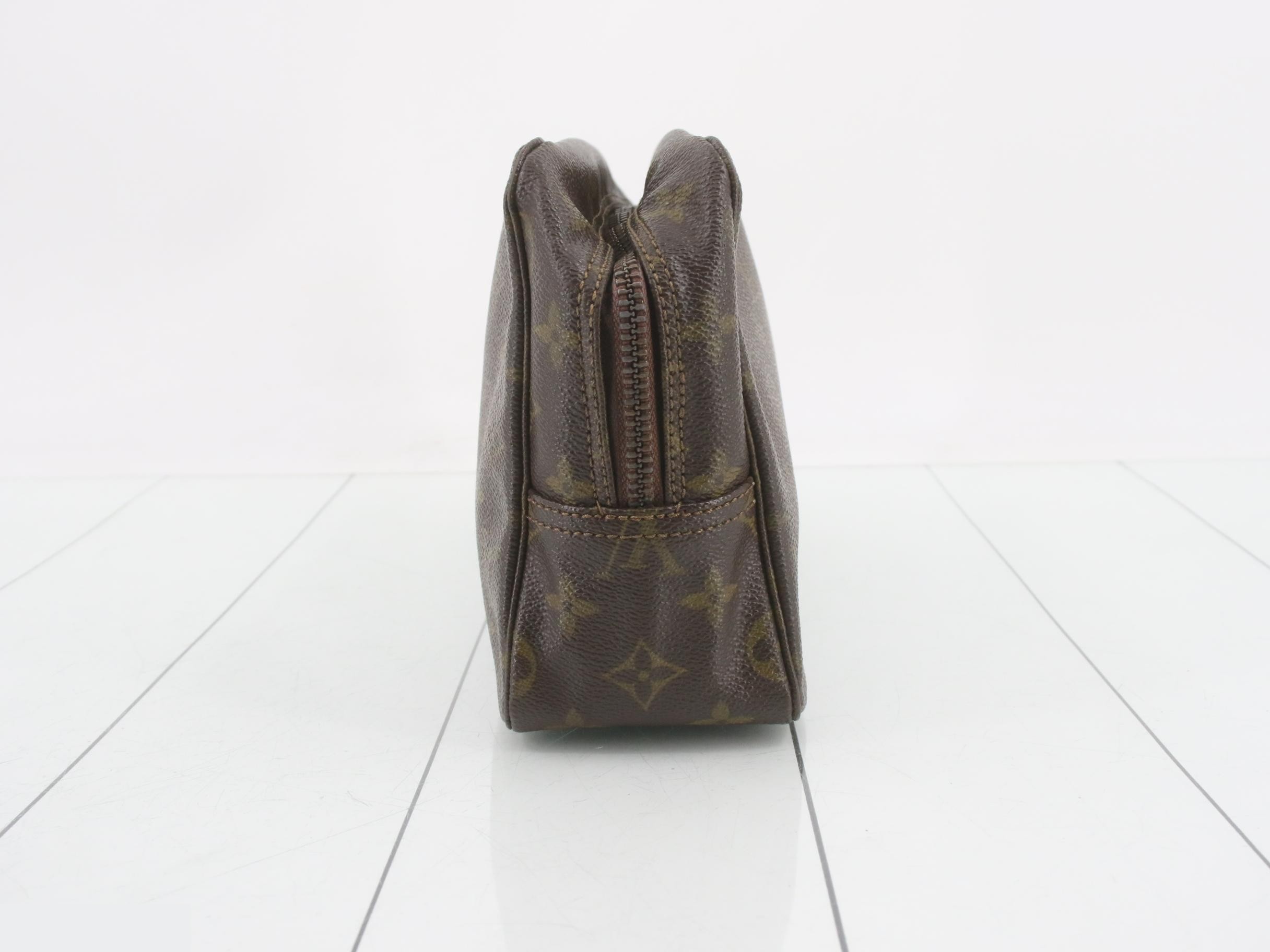 Cosmetic pouch — view 3