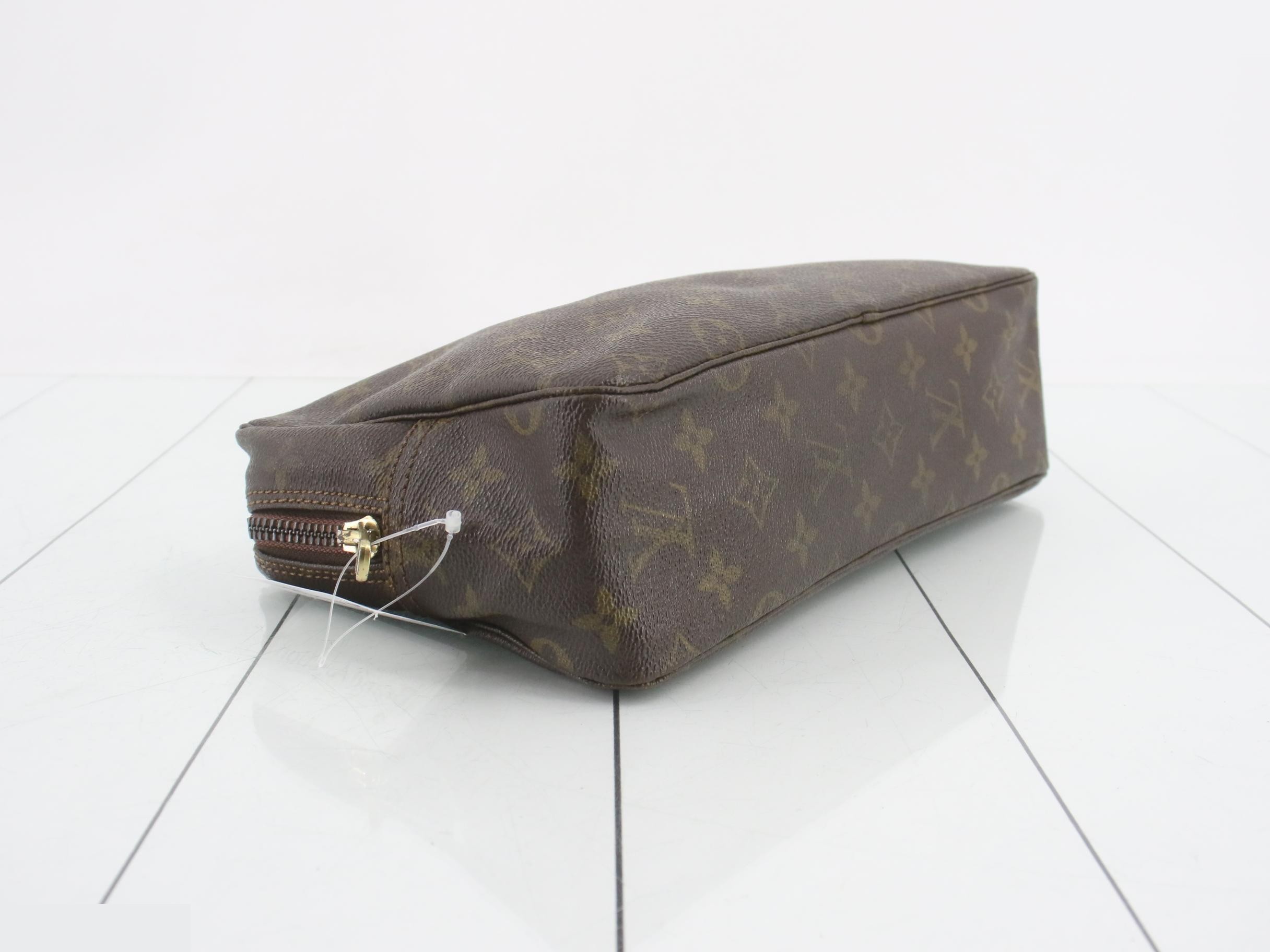Cosmetic pouch — view 5