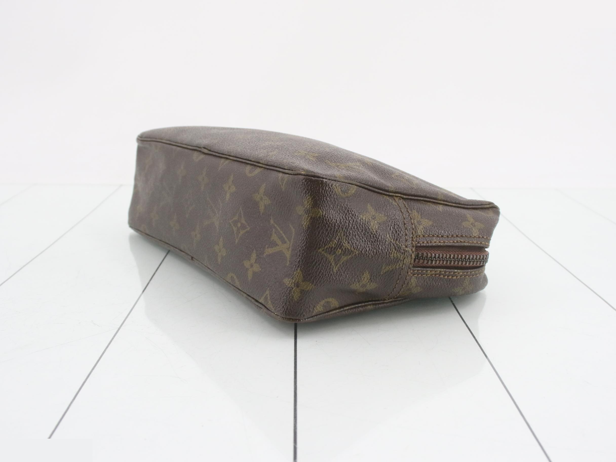 Cosmetic pouch — view 6