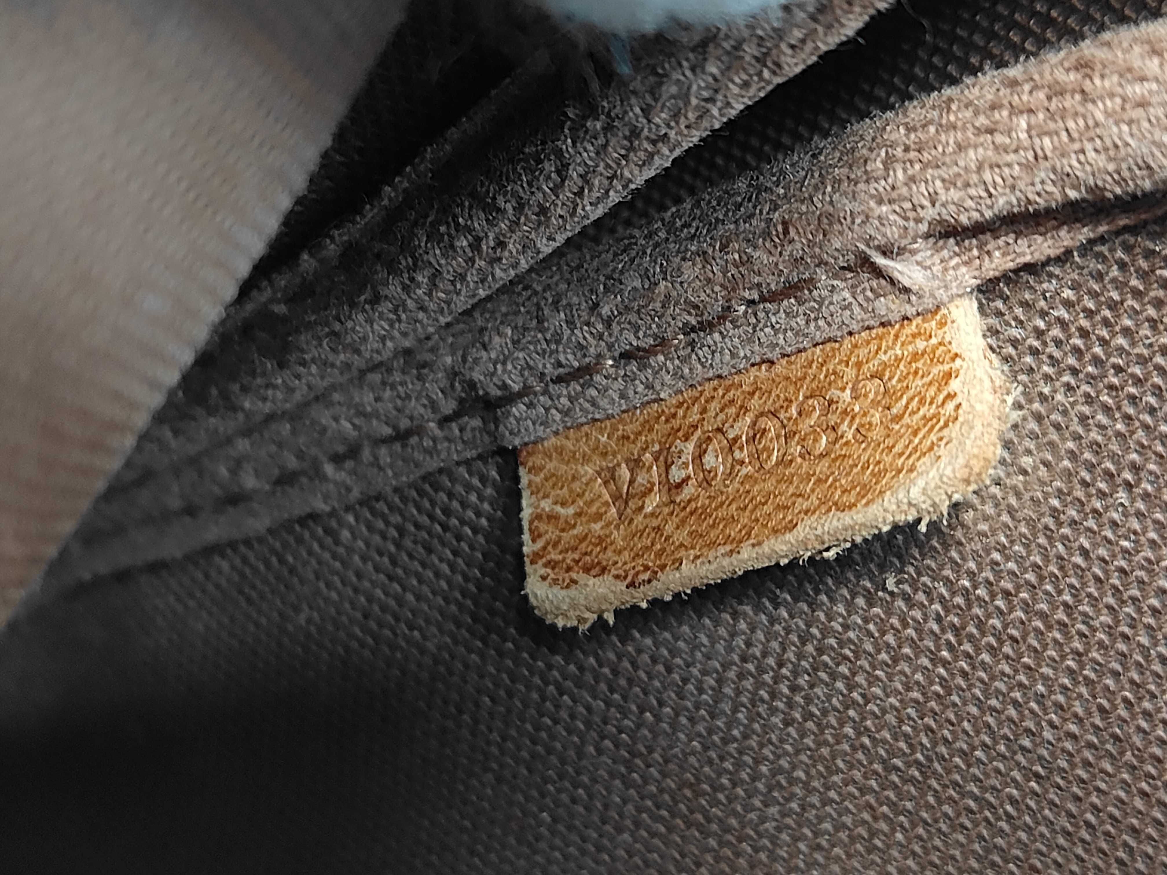 Monogram Accessoires VI0033 Pouch — view 10