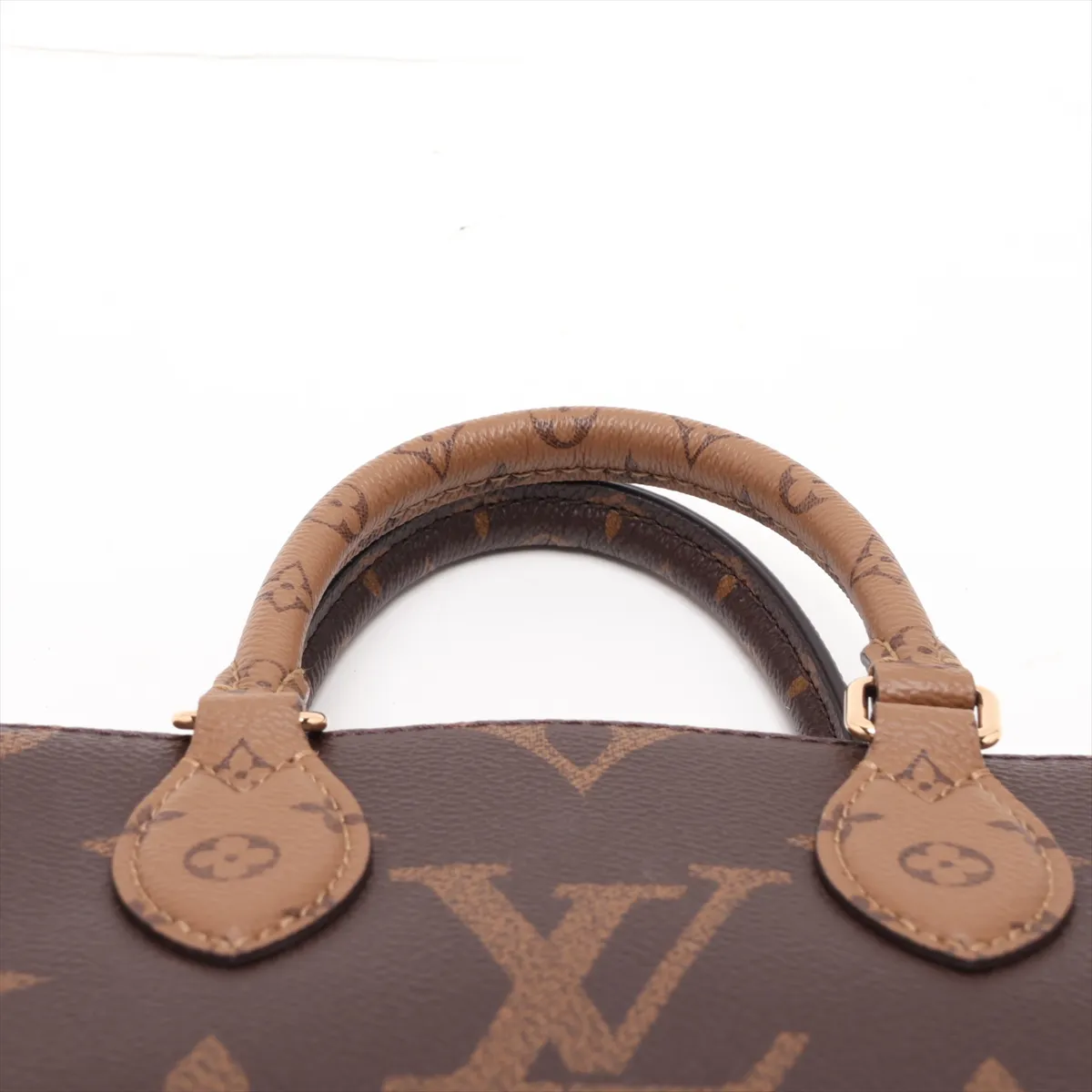 Giant Monogram Reverse OnTheGo EW M46653 Brown (RFID detected) — view 6