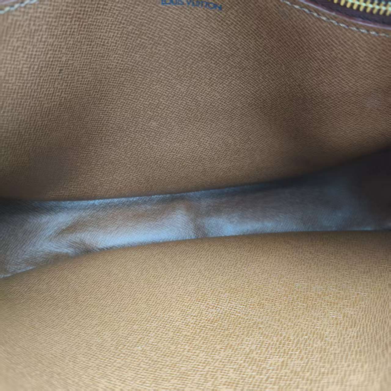 【*Shipped from: China*】LOUIS VUITTON Blois PU Shoulder Bag — view 6