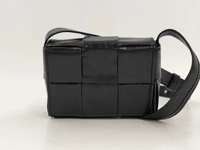 Intrecciato Bottega Maxi Intrecciato Candy Cassette Shoulder Bag
