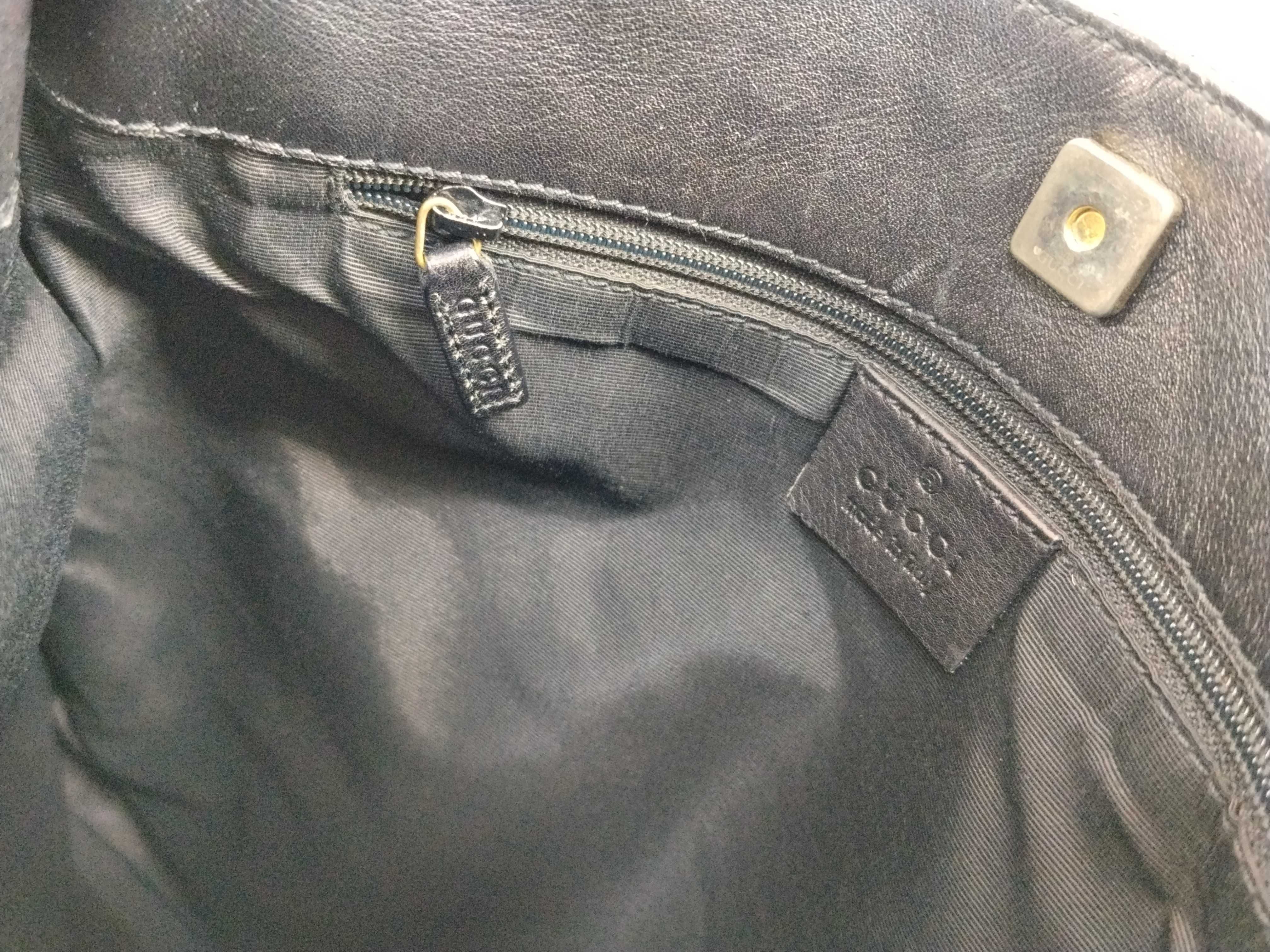 GG Canvas Shoulder Bag (Black) — view 14