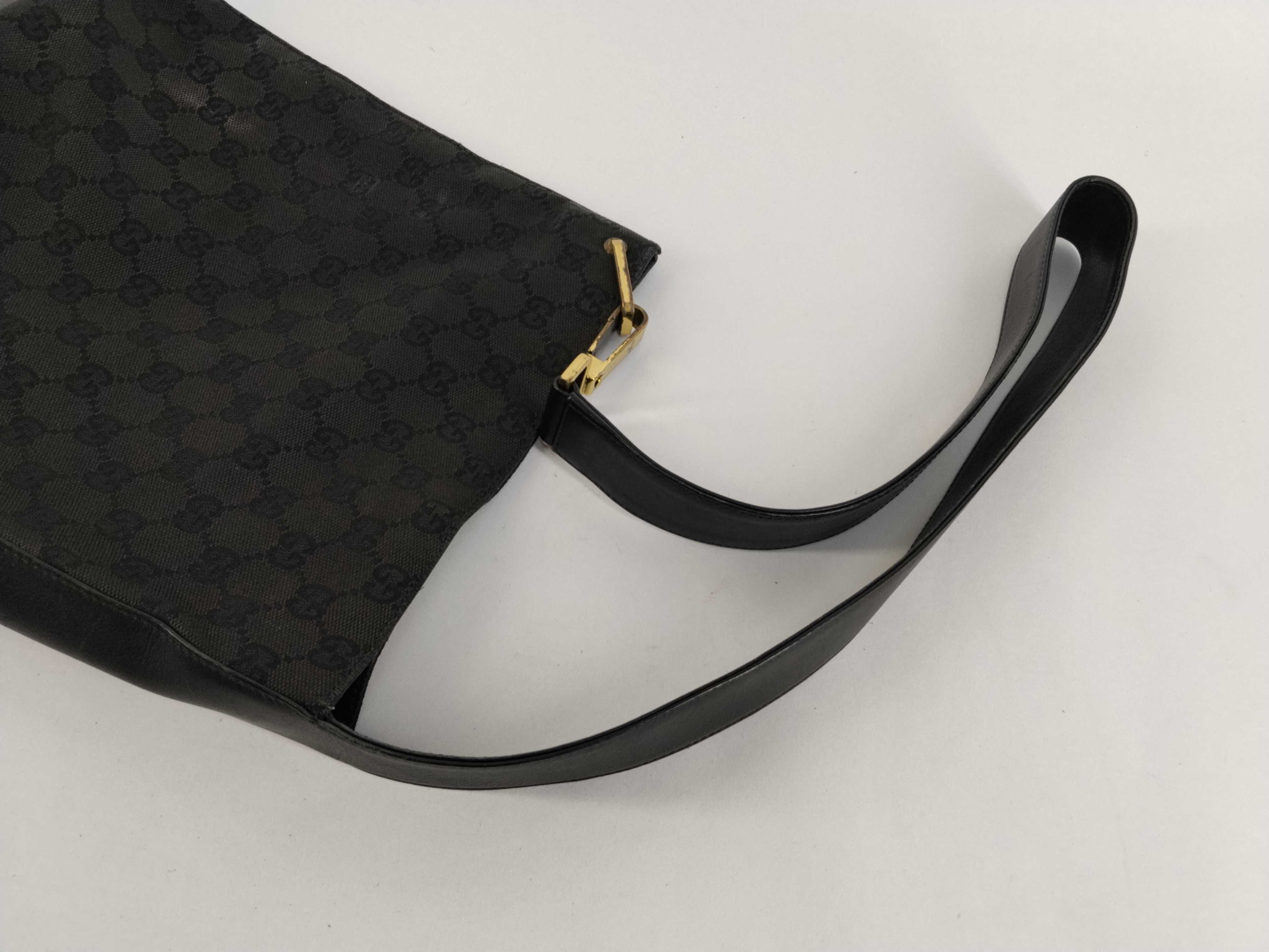 GG Canvas Shoulder Bag (Black) — view 3