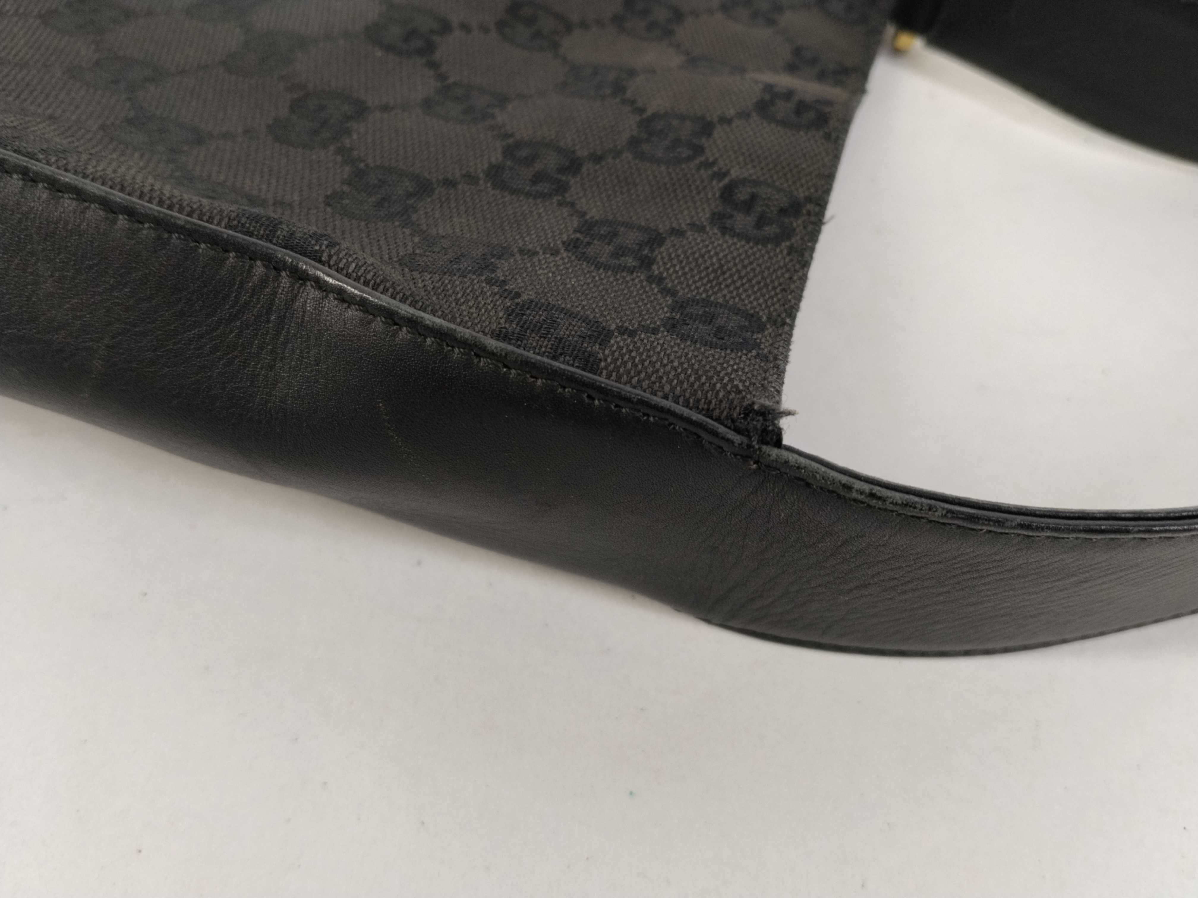 GG Canvas Shoulder Bag (Black) — view 5