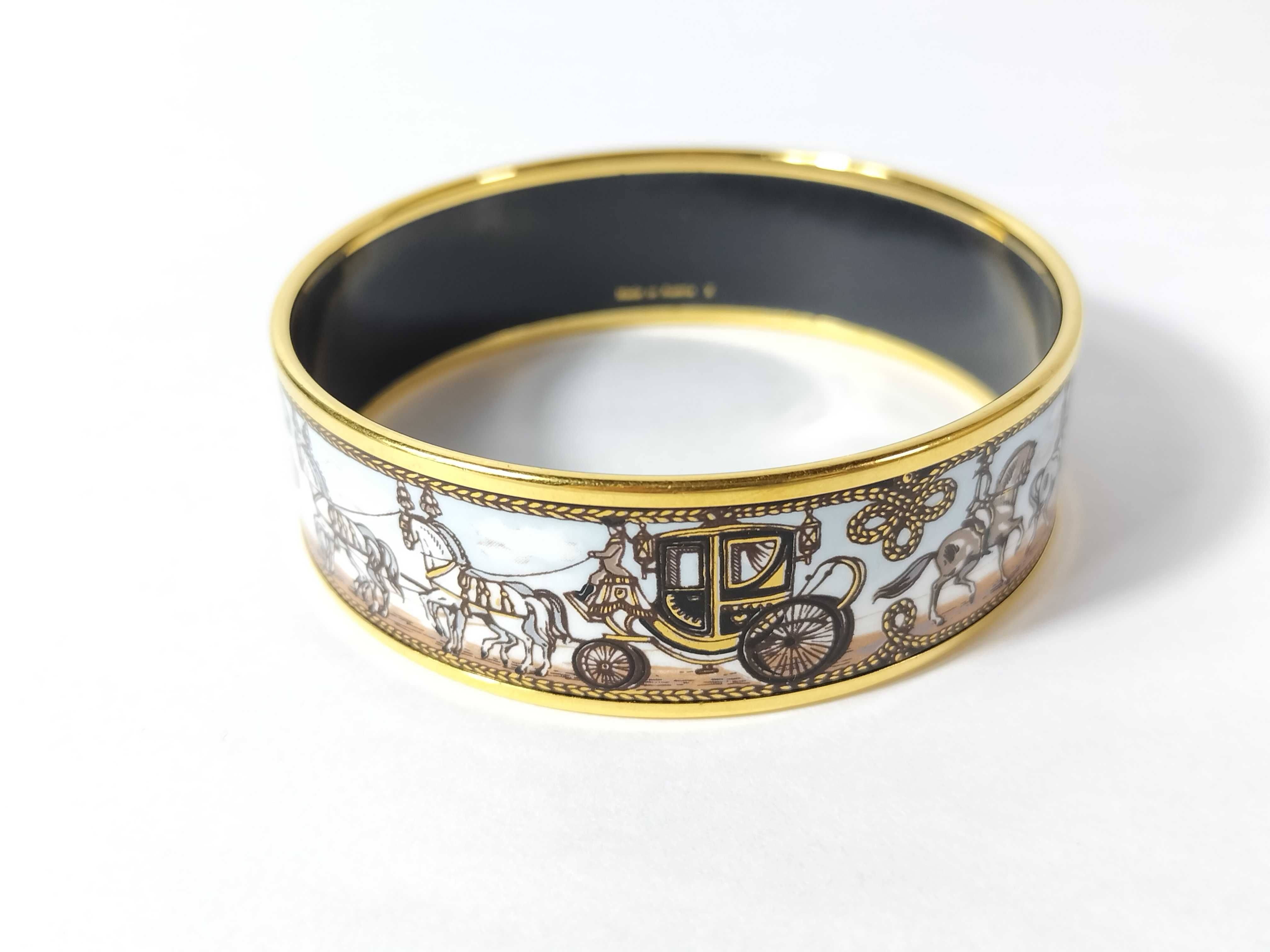 Enamel Bangle GM White Bracelet/Bangle