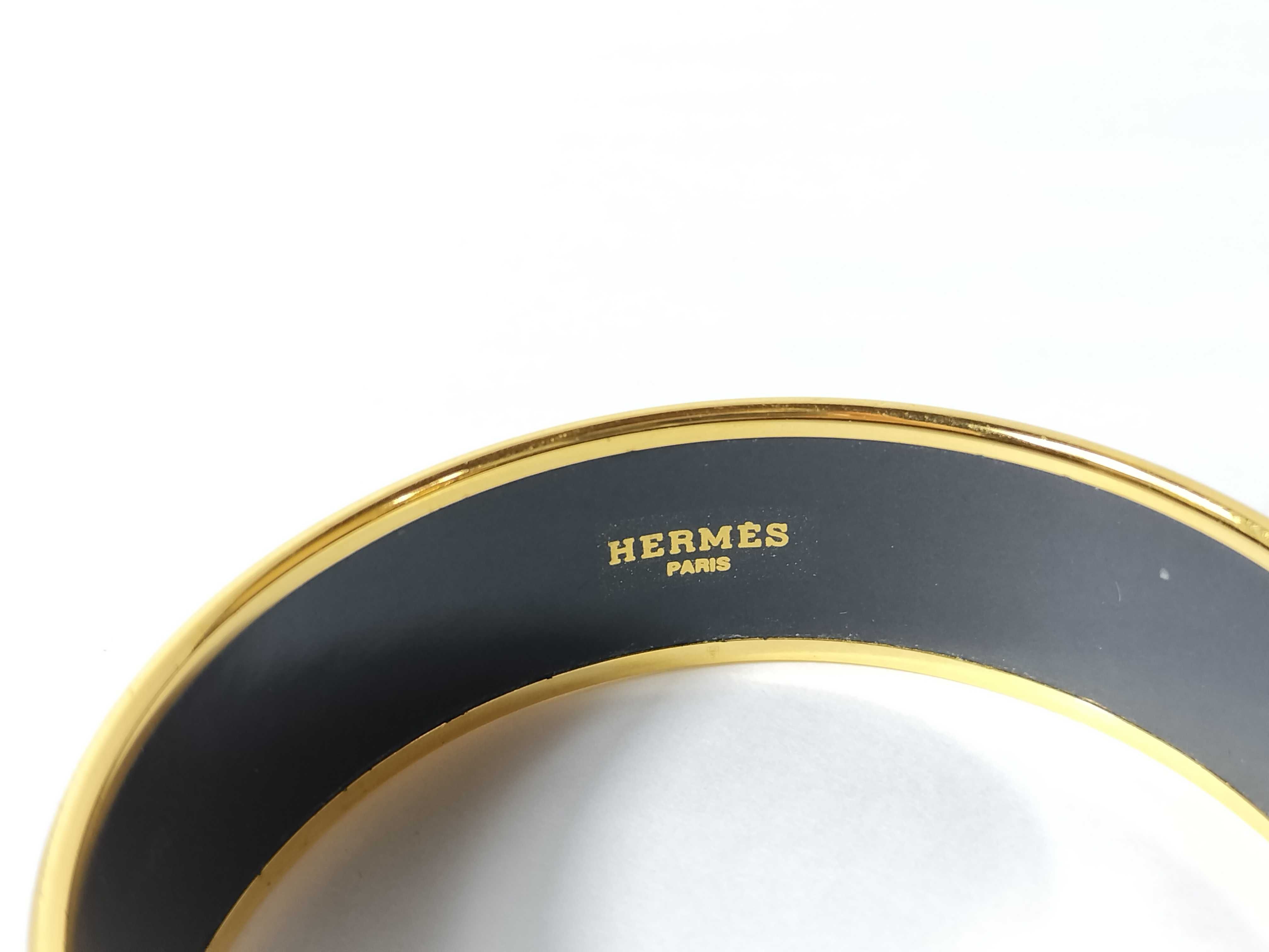 Enamel Bangle GM White Bracelet/Bangle — view 5