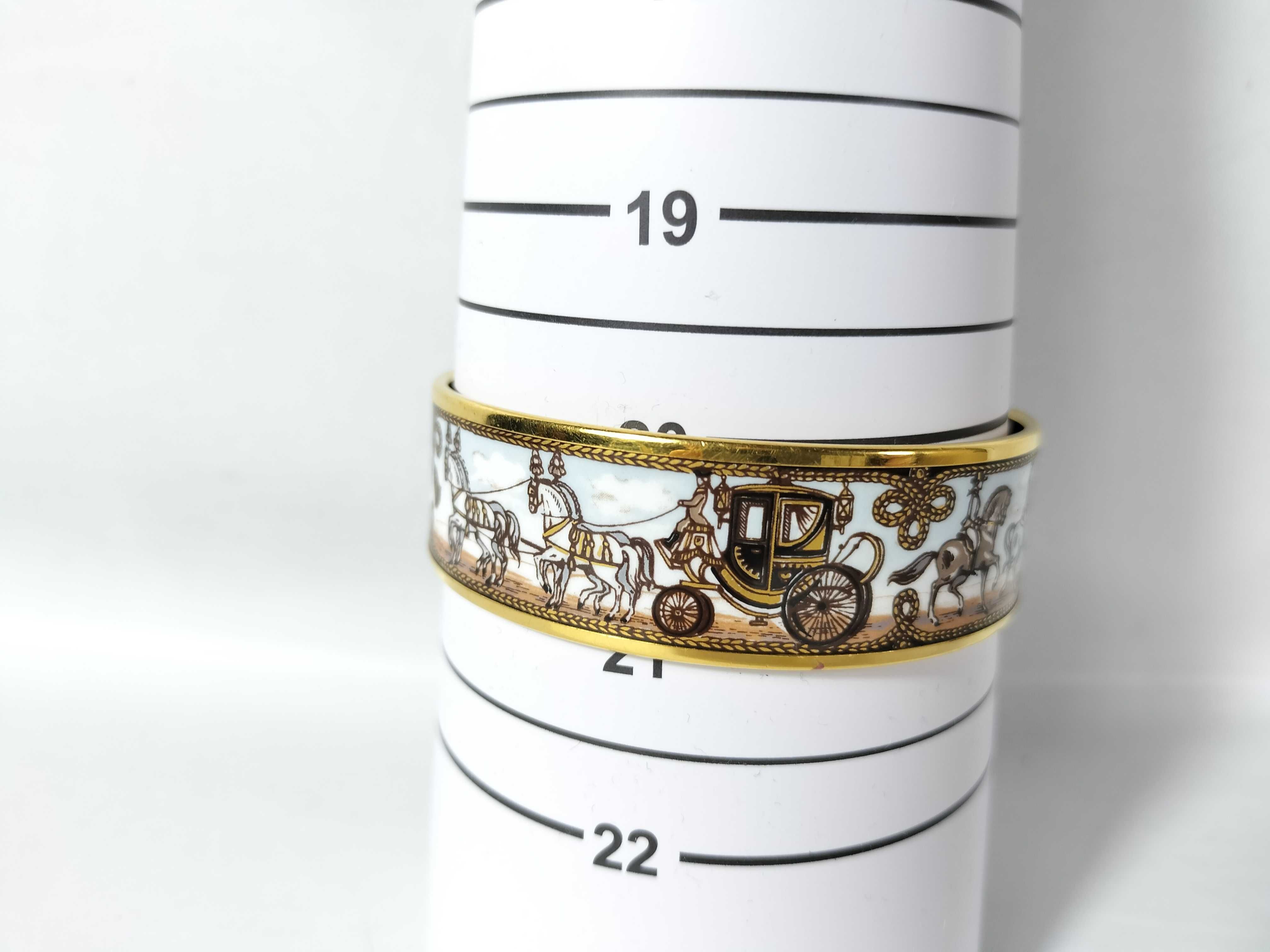 Enamel Bangle GM White Bracelet/Bangle — view 7
