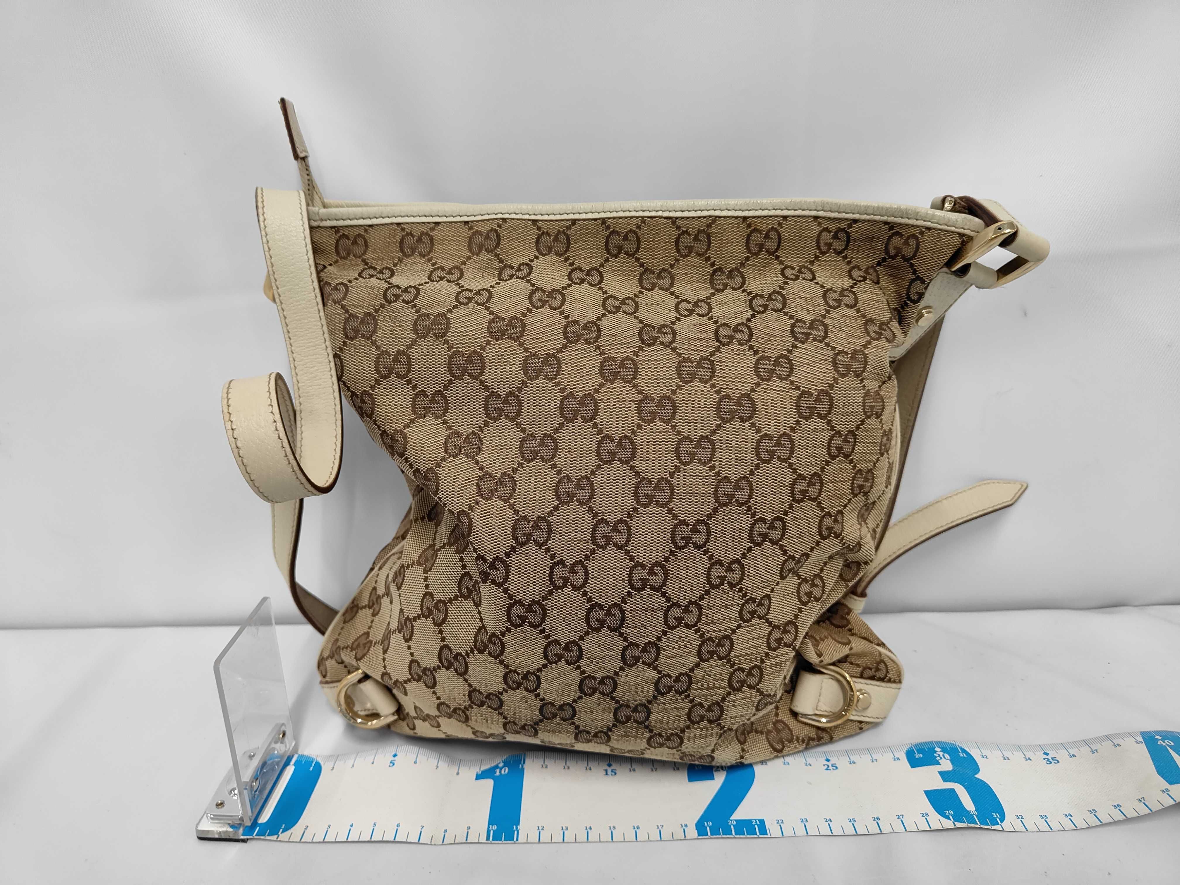 GG Canvas 131326 Shoulder Bag — view 2