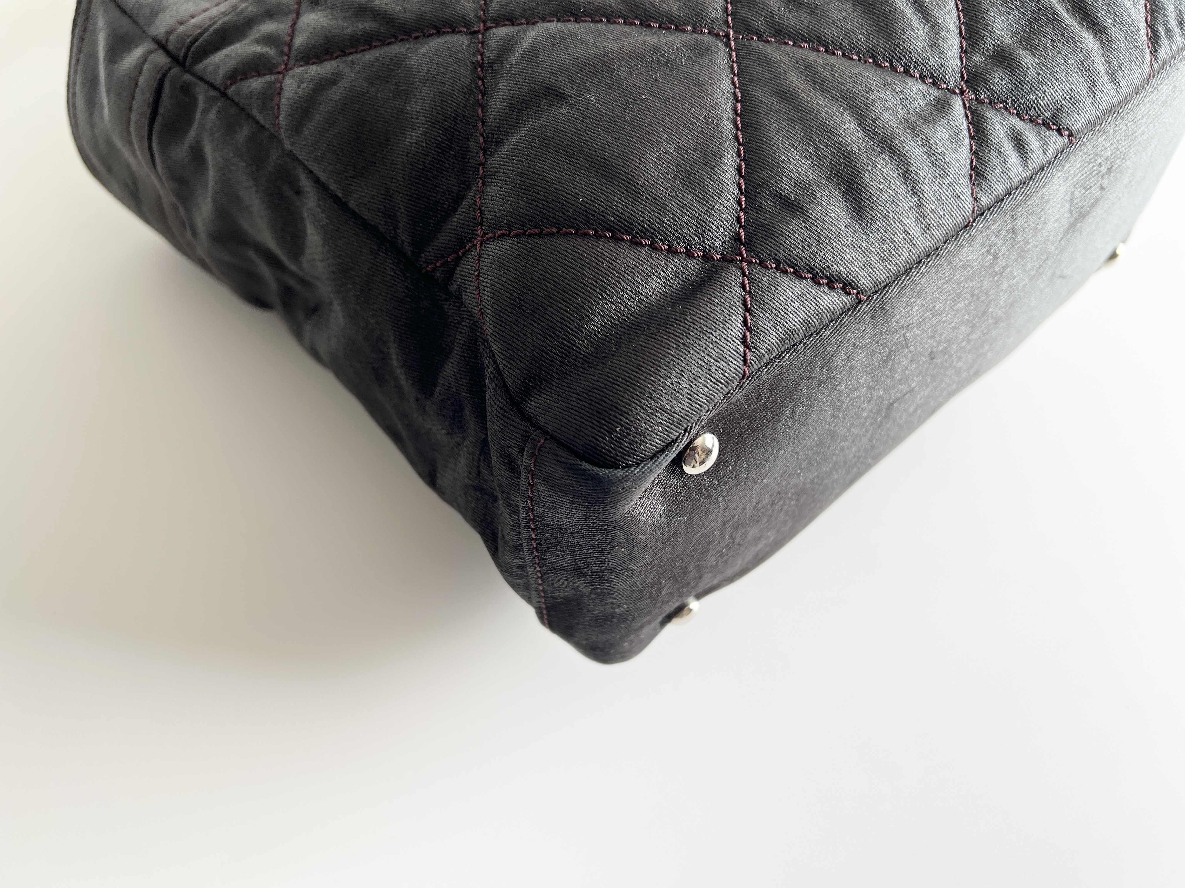 Paris Biarritz PM Matelassé Coco Mark Coco Charm Leather Brown Handbag (Serial Number 11) — view 10