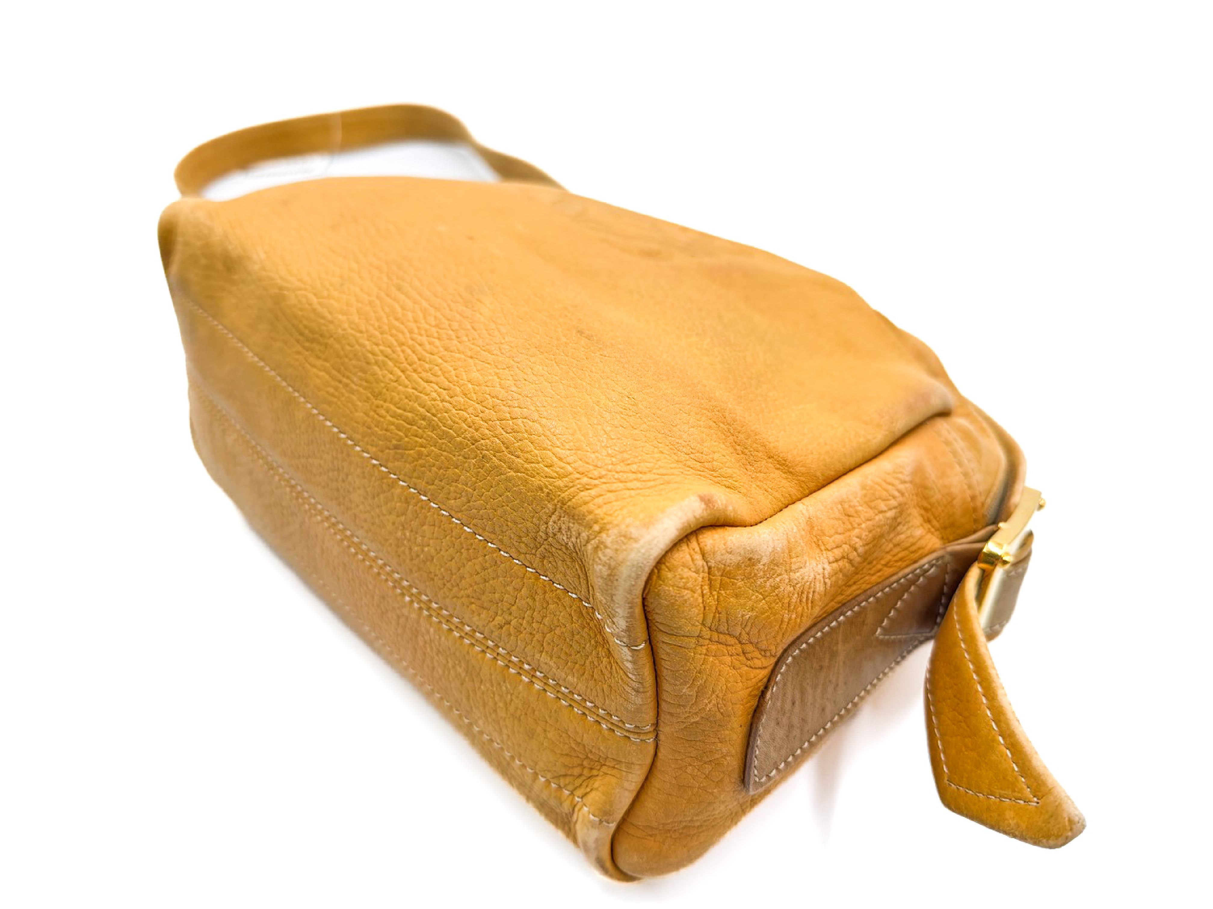 Anagram Gold Hardware Leather Shoulder Bag — view 8