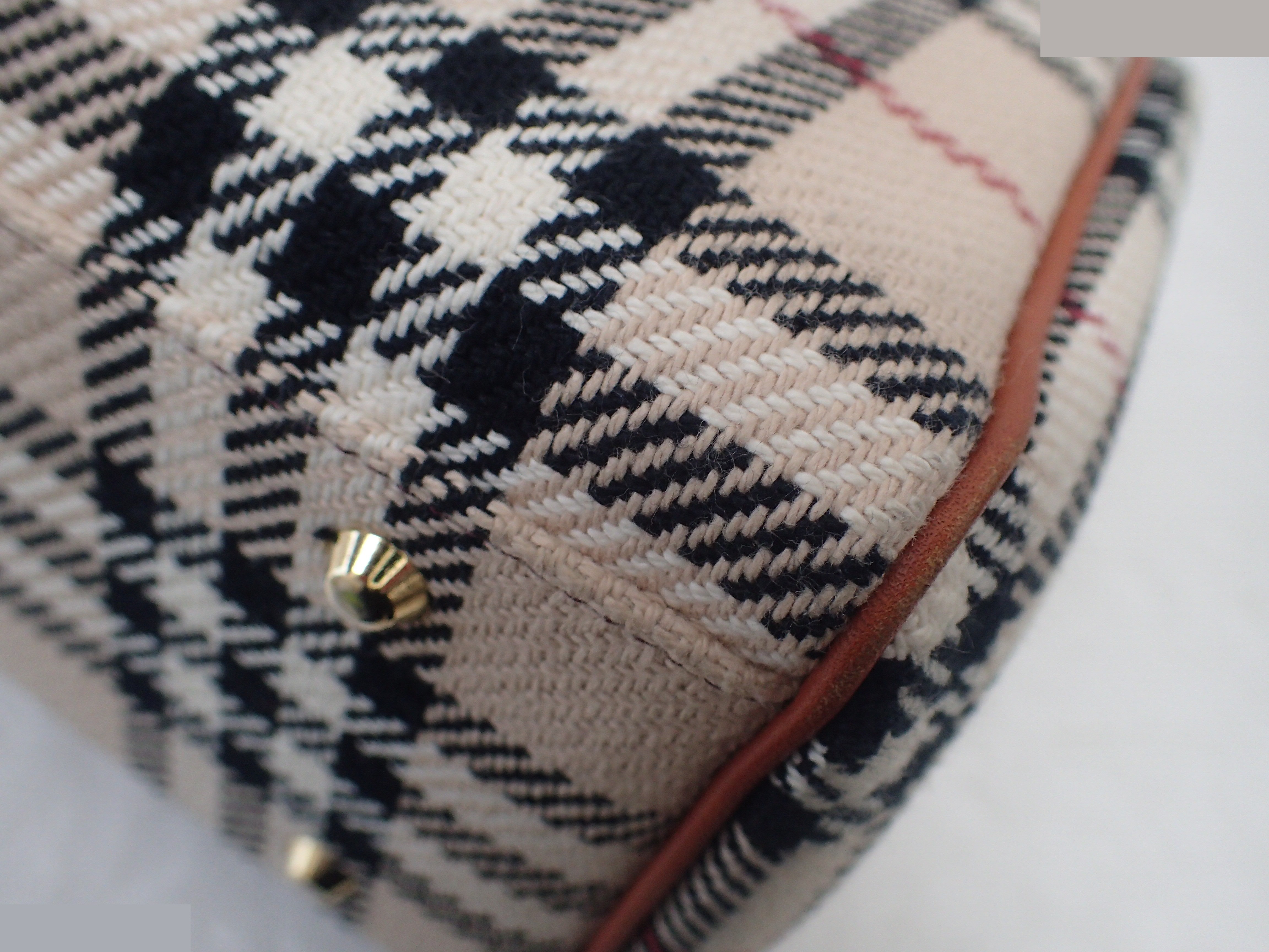 Nova Check Tote Bag — view 5