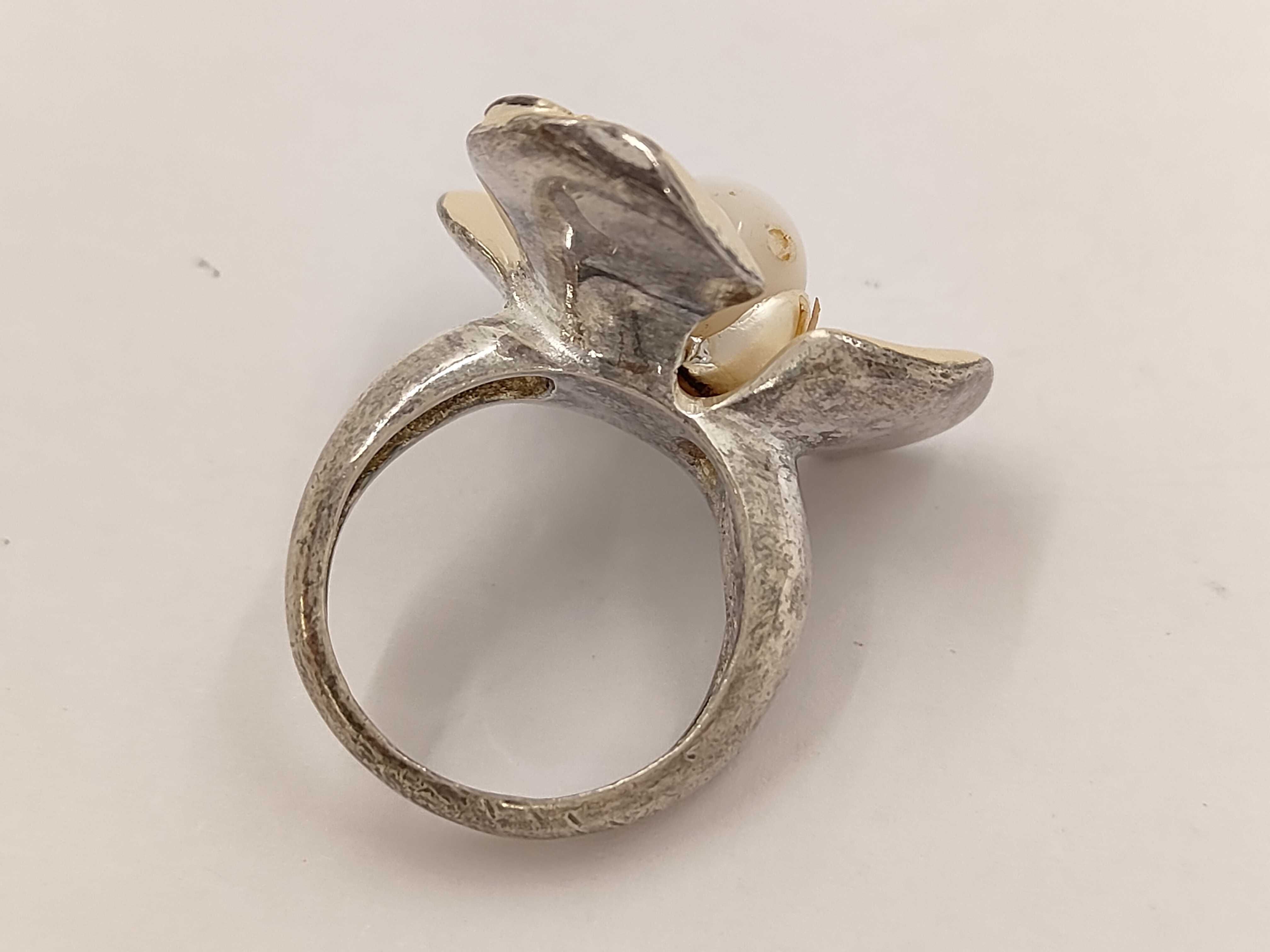 Pearl Flower Silver RG Ring — view 5