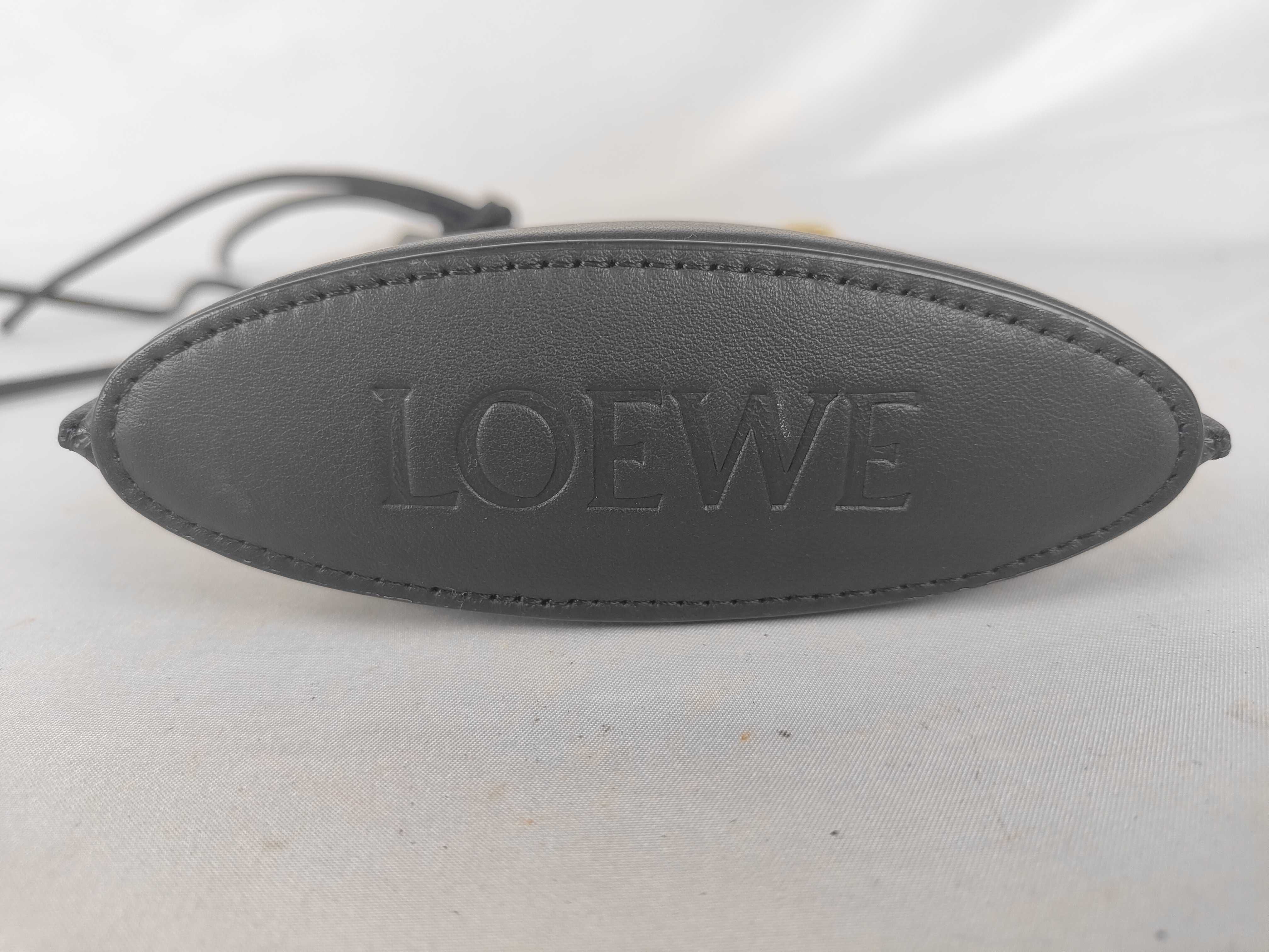Pebble Leather Shoulder Bag, Black — view 7