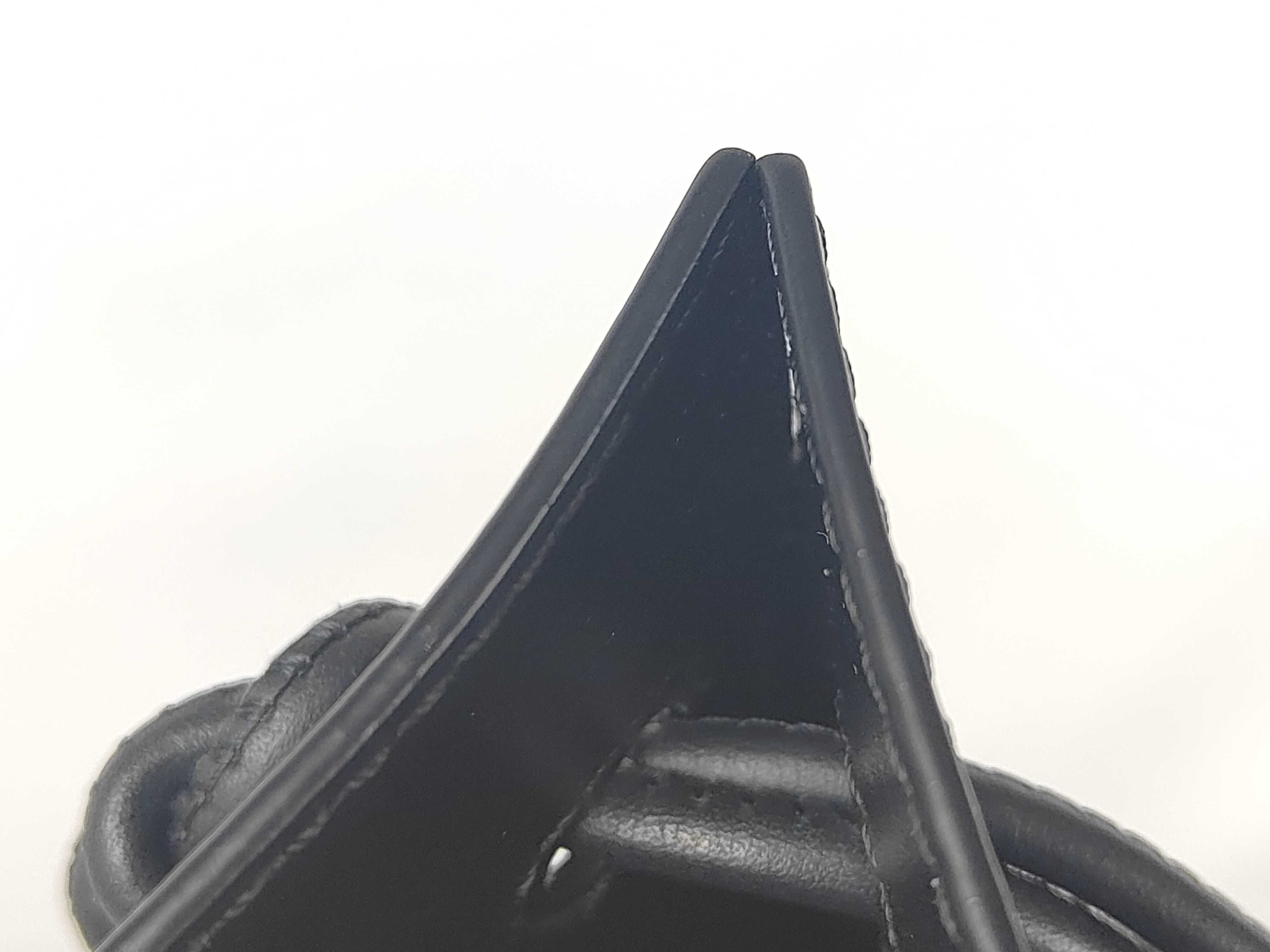 Pebble Leather Shoulder Bag, Black — view 10