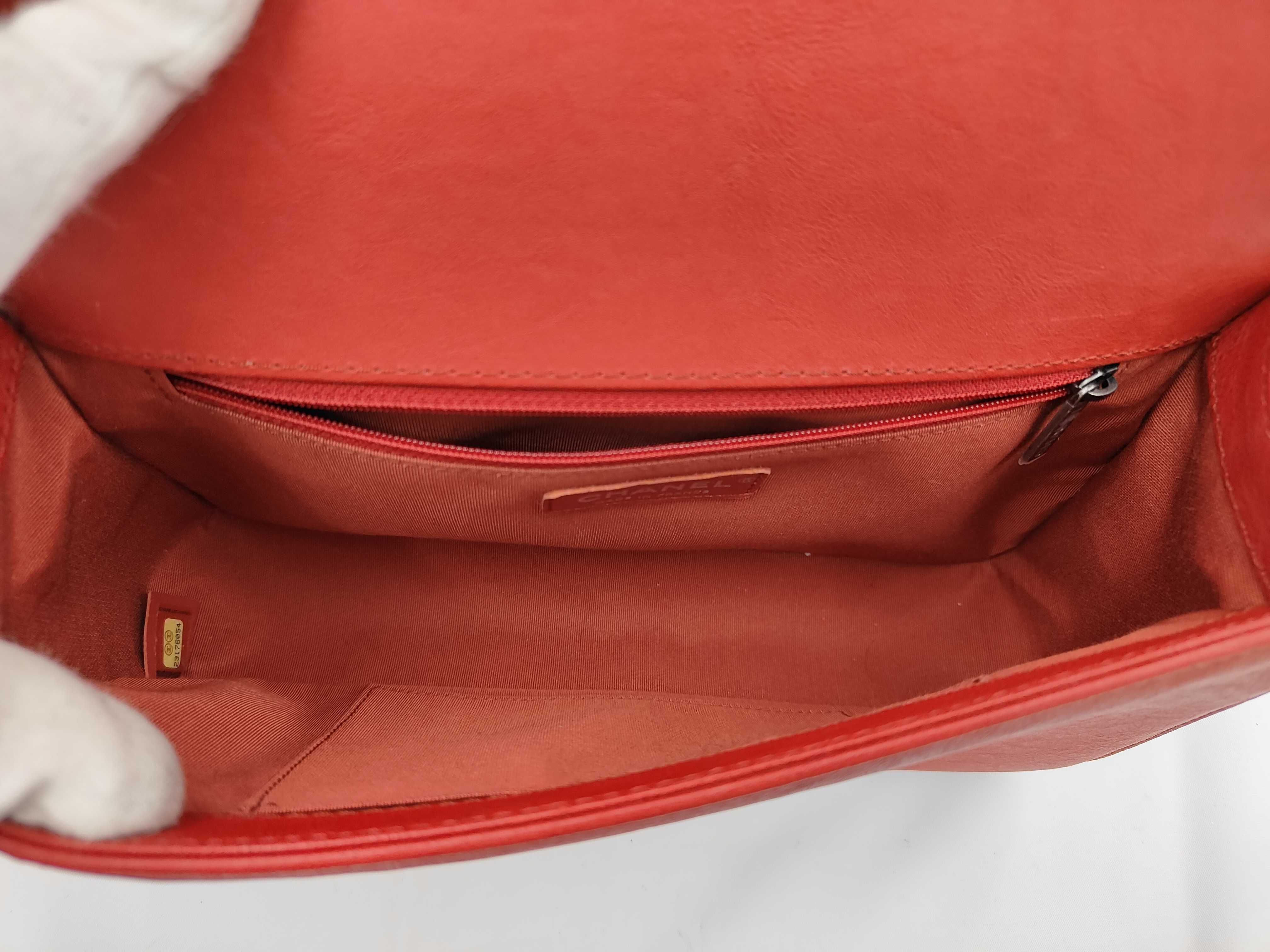 Boy Chanel Lambskin Red Shoulder Bag — view 11