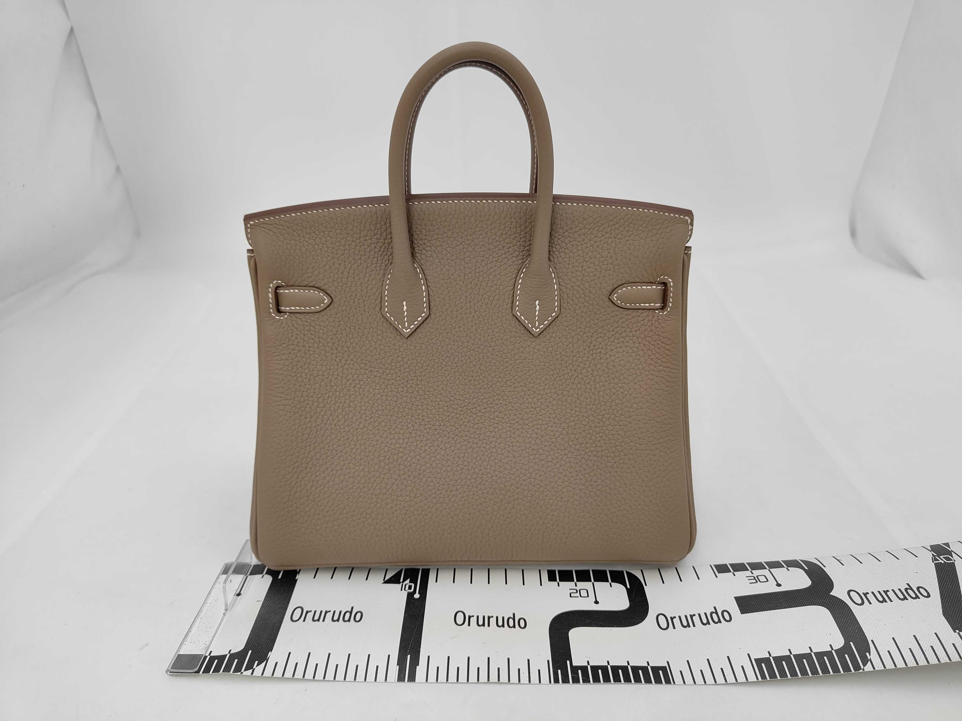 Birkin 25 Togo Etoupe Silver Hardware G Stamp Handbag — view 2